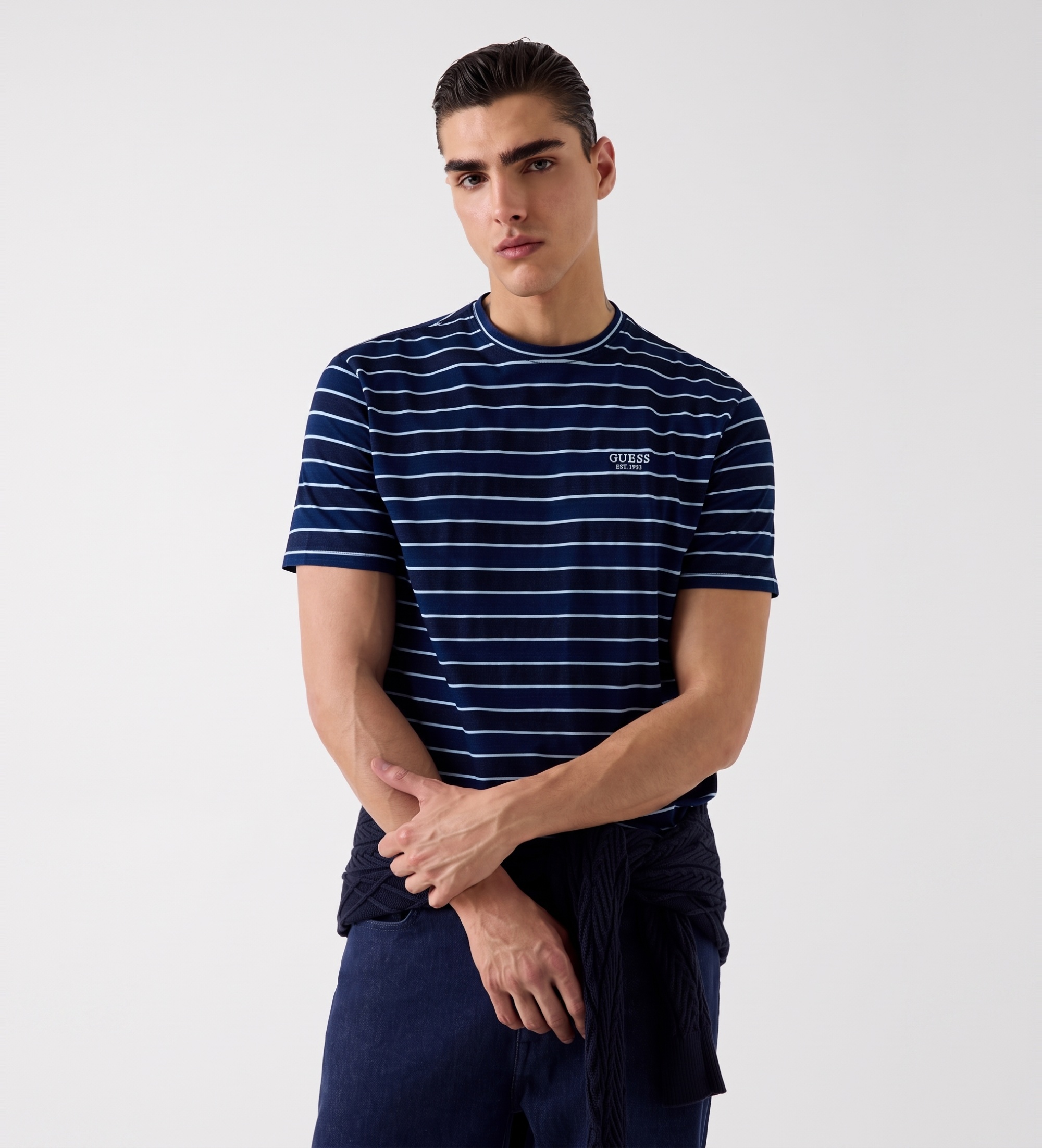 Guess für Herren. M6GI12K2993 Gestreiftes Marine-T-Shirt (S), Lässig, Baumwolle, Kurzarm