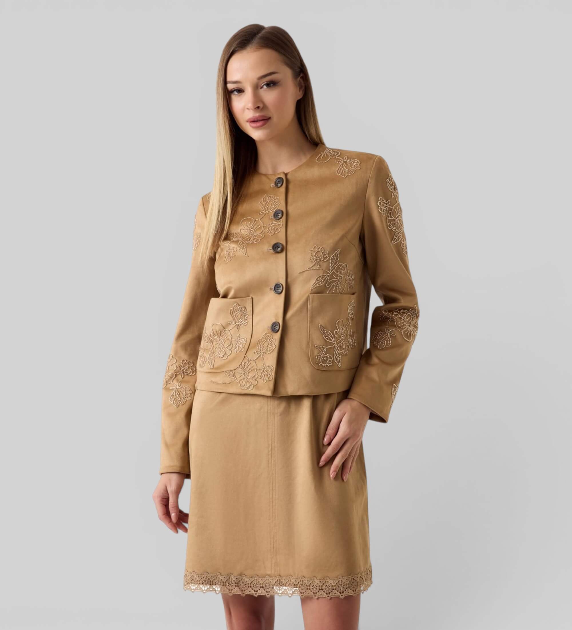 Guess für Damen. W6YL19W2909 Oceane Jacke mit braunen Perlen (M), Lässig, Polyester
