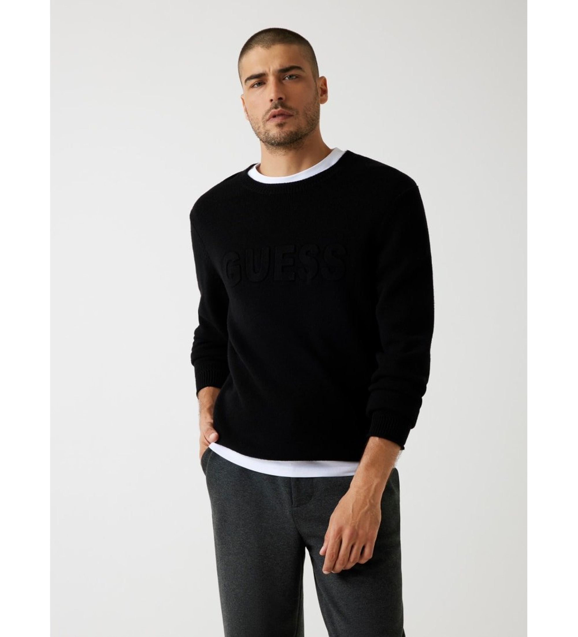 Guess für Herren. M5BR35Z2ZK2 Pullover mit geprägtem Logo schwarz (S), Lässig, Polyester