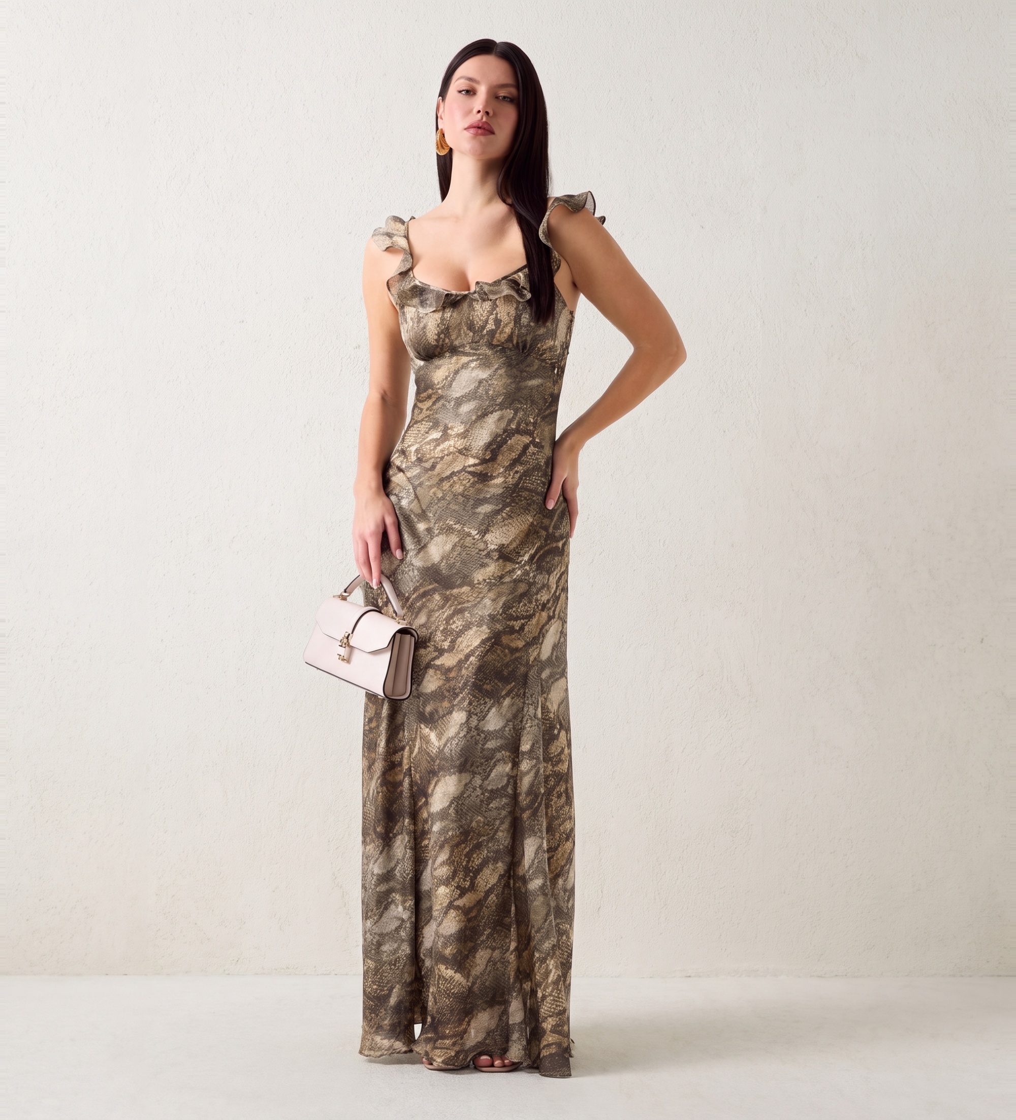 Guess für Damen. W6YK29W2939 Langes Kleid mit braunem Druck (M), Lässig, Party, Tierdruck, Polyester, Ärmellos / Hosenträger