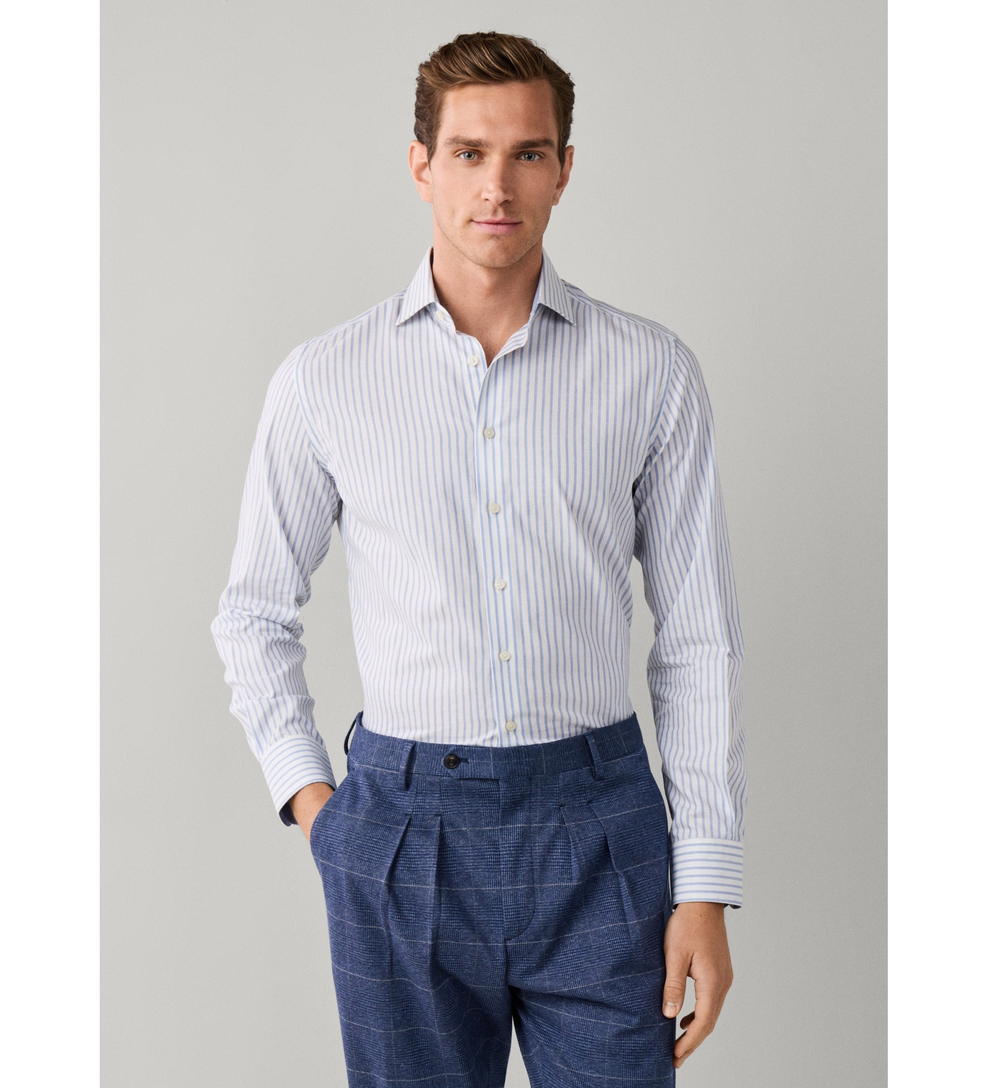 Hackett London für Herren. HM3010751 Blaues Hemd mit breiten Streifen (M), Lässig, Baumwolle, Klassisch, Langarm