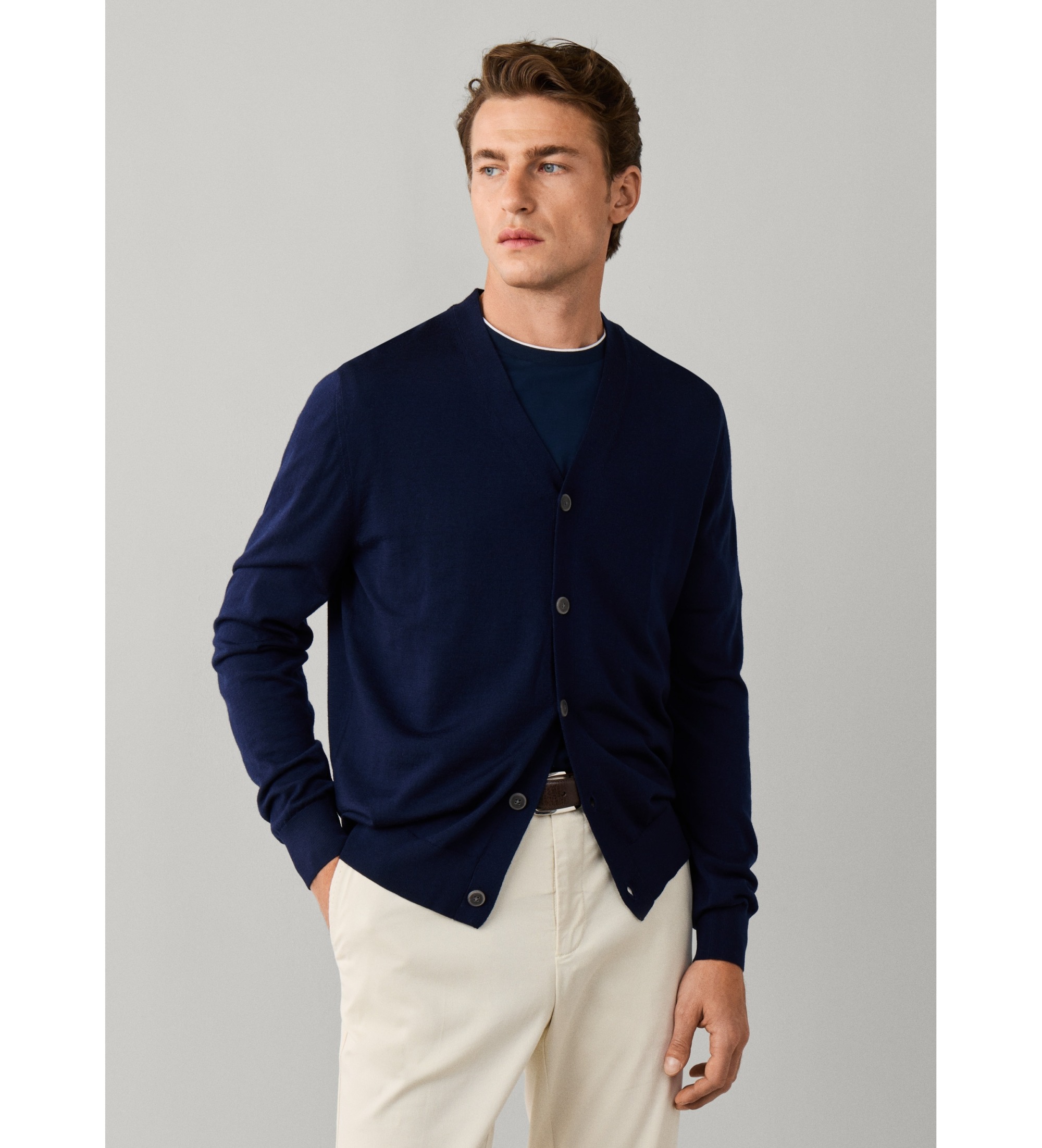 Hackett London für Herren. HM7000206 Ess Merino Cardigan marineblau (L), Lässig, Wolle, Klassisch