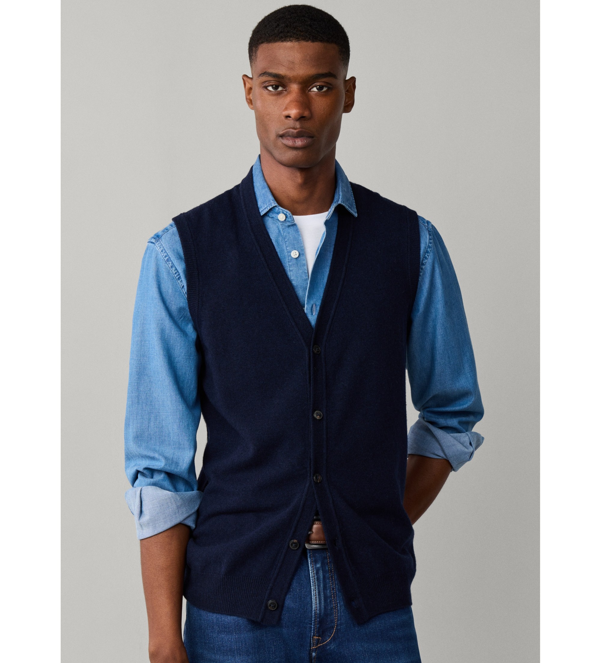 Hackett London für Herren. HM7000244 Merino Cash Mix Weste marineblau (M), Lässig, Wolle, Klassisch