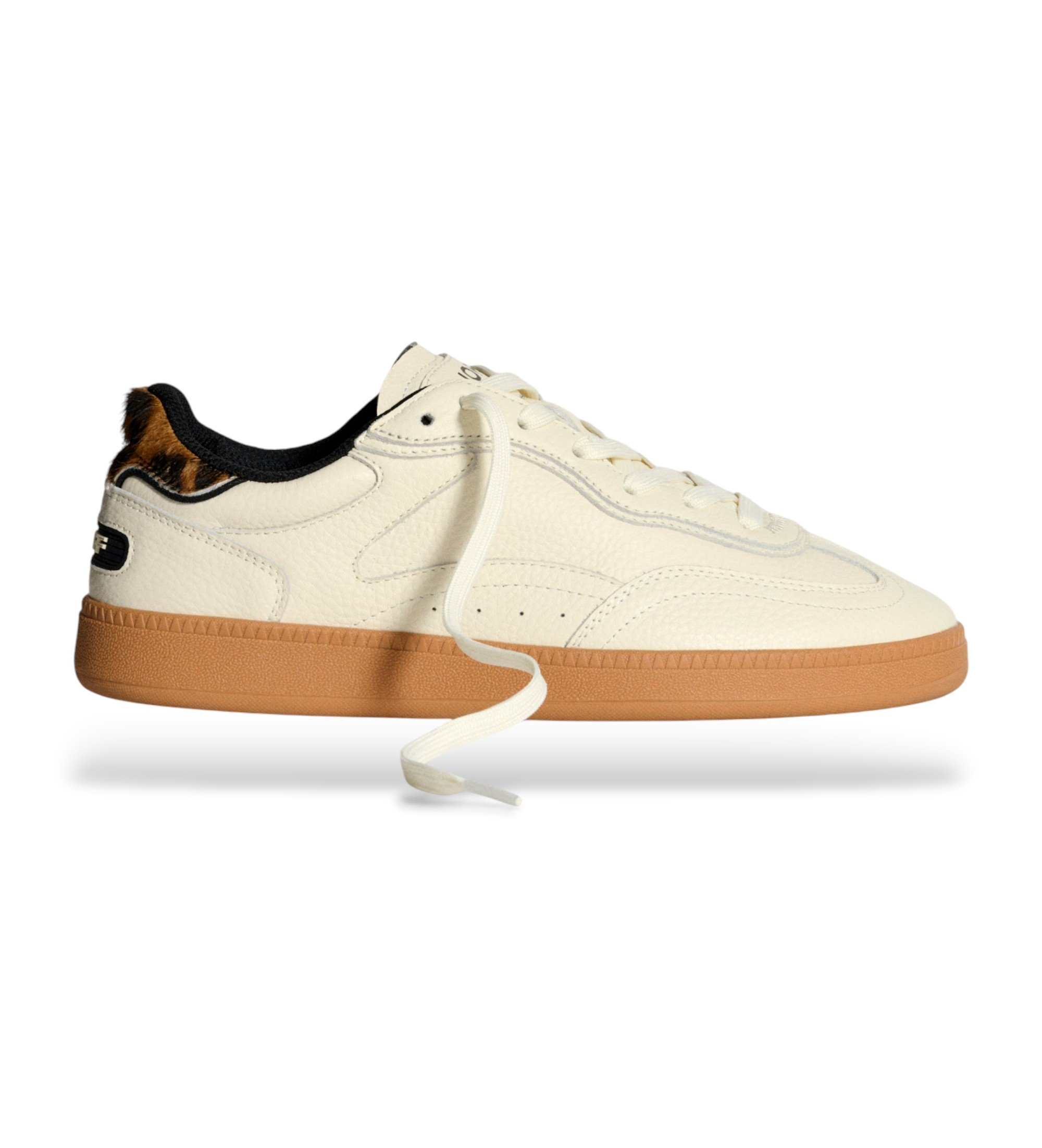 HOFF für Damen. 22562003 Trainers Alley weiß (41), Leder, Wohnung, Schnürsenkel, Lässig