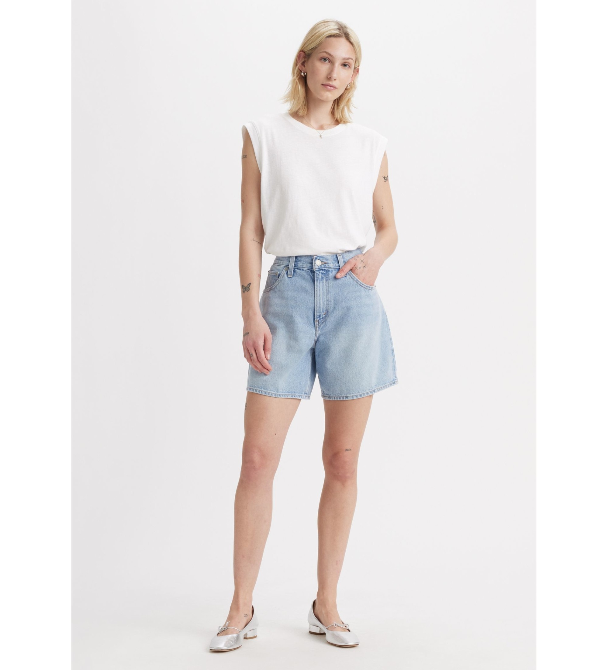 Levi'svoor vrouwen. A9311-0000 Kort hoog model Baggy blauw (25), Casual, Katoen, Denim