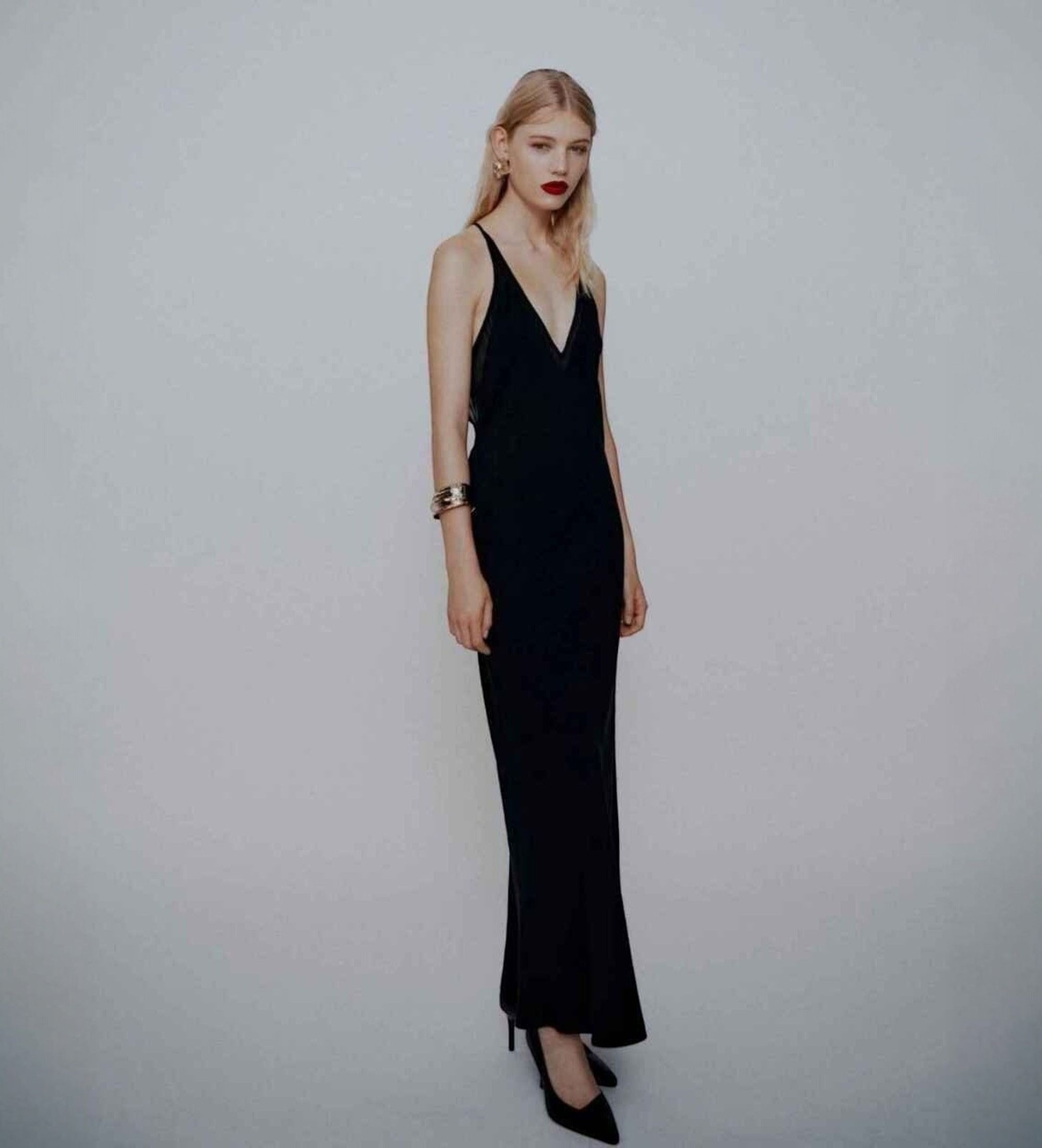 Marella für Damen. 2613221033200 Mltribaldo Kleid schwarz (42), Lässig, Ärmellos / Hosenträger, Recyceltes Polyester, Nachhaltig