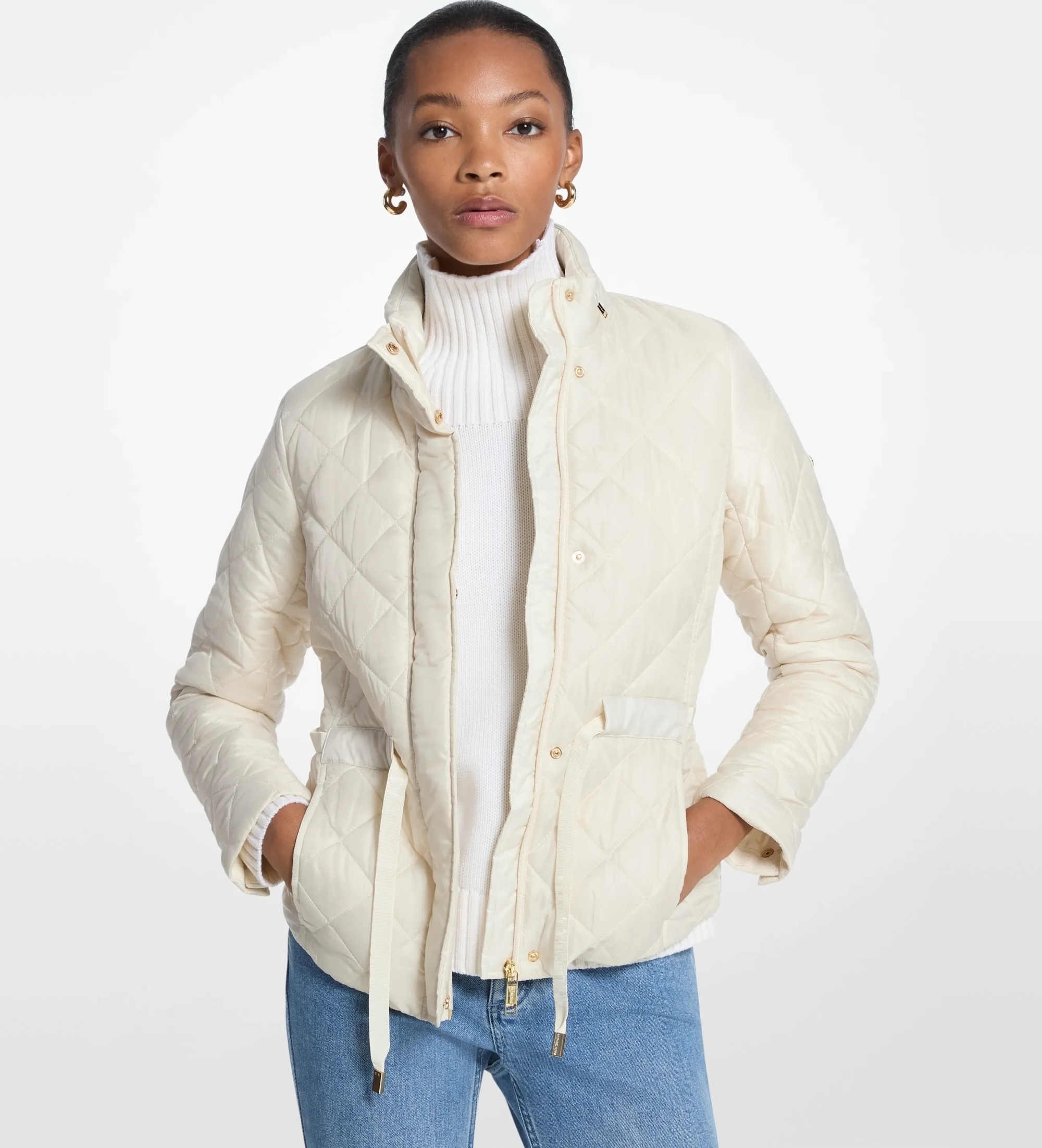 Michael Kors für Damen. MT520IB3SB Wattierte Jacke mit Gürtel in Gebrochenes Weiß (S), Lässig, Recyceltes Polyester
