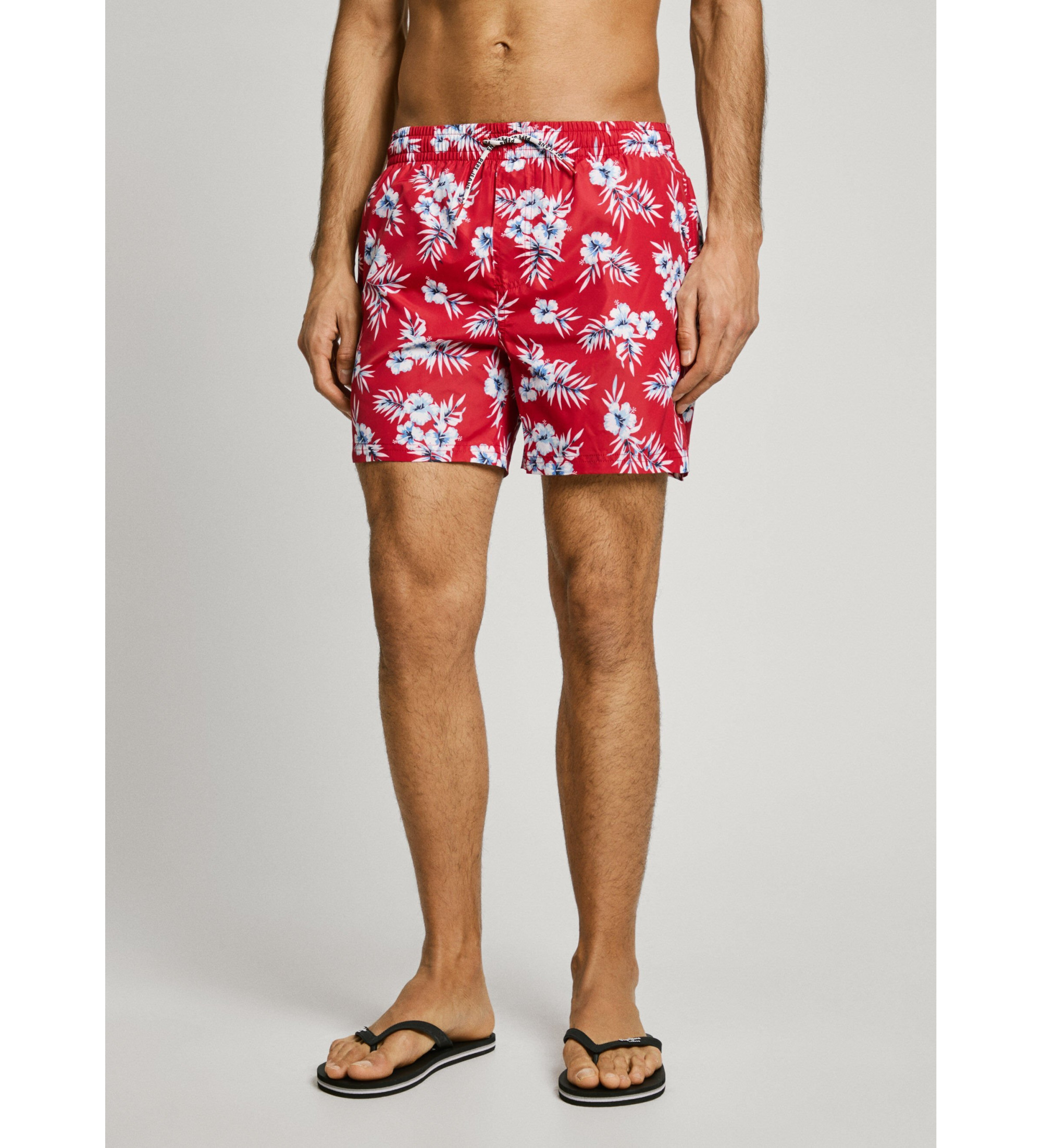 Pepe Jeans für Herren. PMB10406 Hibiskusroter Badeanzug (S), Strandbekleidung, Recyceltes Polyester, Nachhaltig