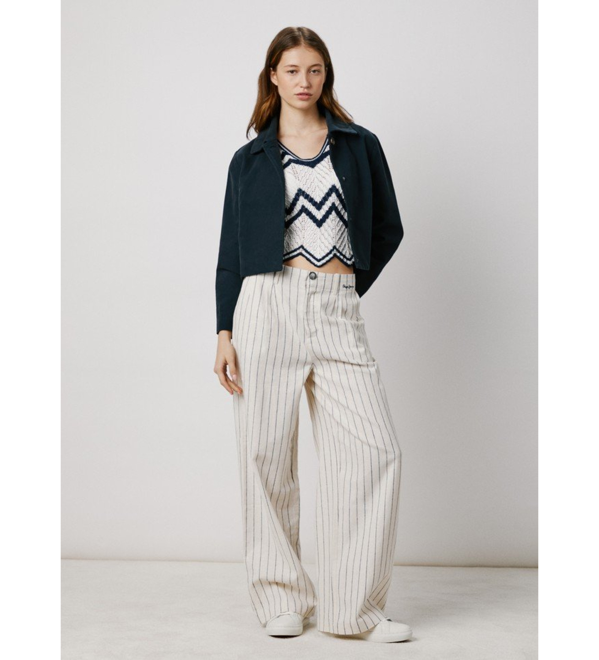 Pepe Jeans für Damen. PL402586 Jo Jacke blau (L), Lässig, Baumwolle, Strandbekleidung, Recyceltes Polyester, Nachhaltig