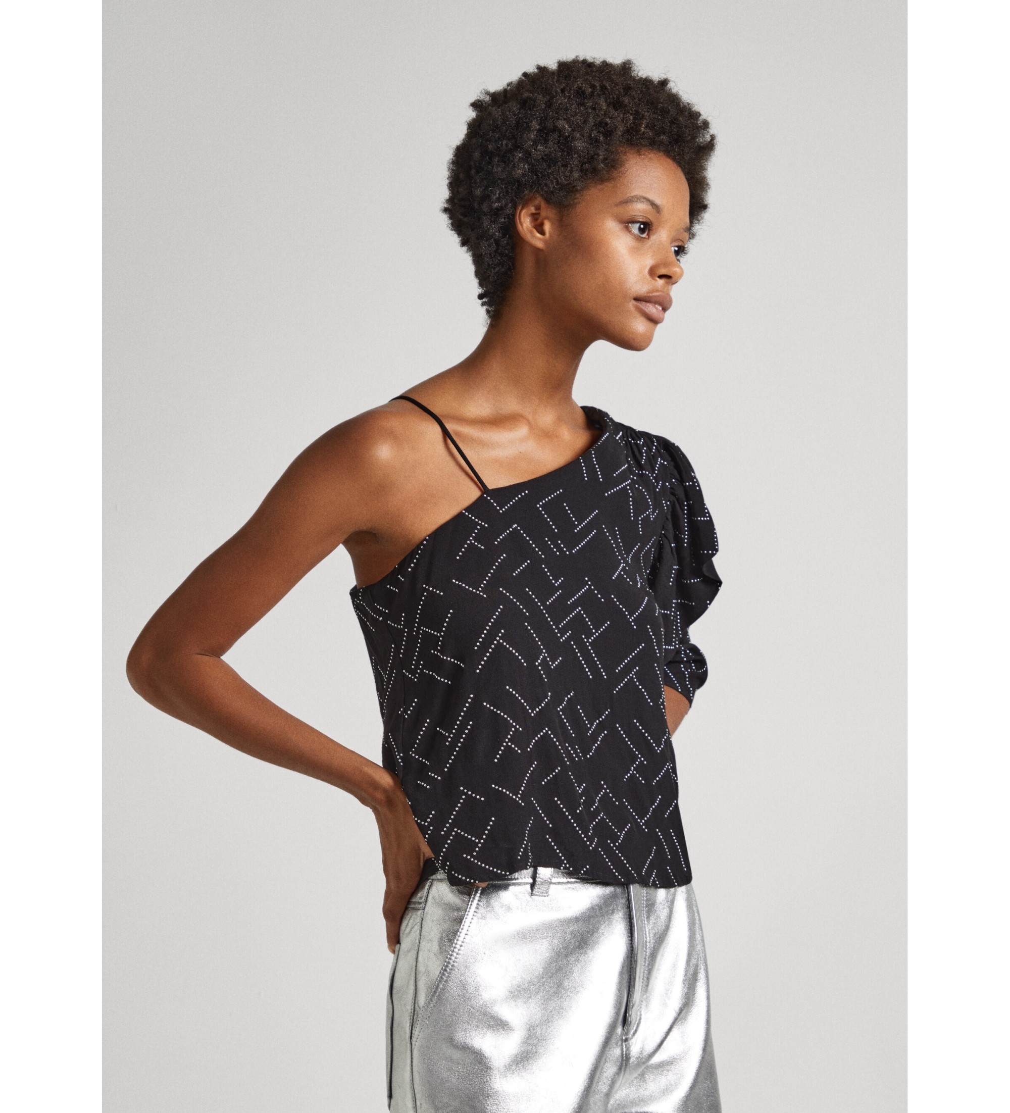 Pepe Jeansvoor vrouwen. PL304723 Blouse Abigail zwart (M), Casual, Feest, Mouwloos / spaghettibandjes, Eén mouw