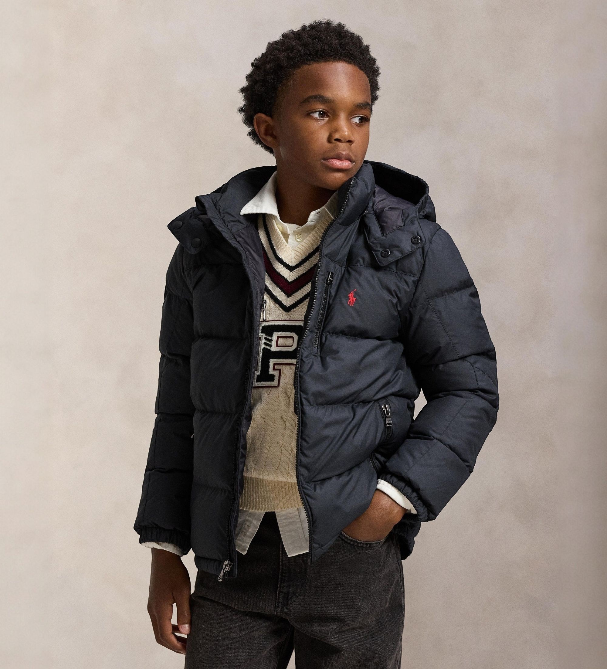 Polo Ralph Lauren für Jungen. 323969861001 Ripstop-Daunenjacke mit Kapuze schwarz ((S) 6/7años= 136/138cm), Lässig, Recyceltes Polyester, Na