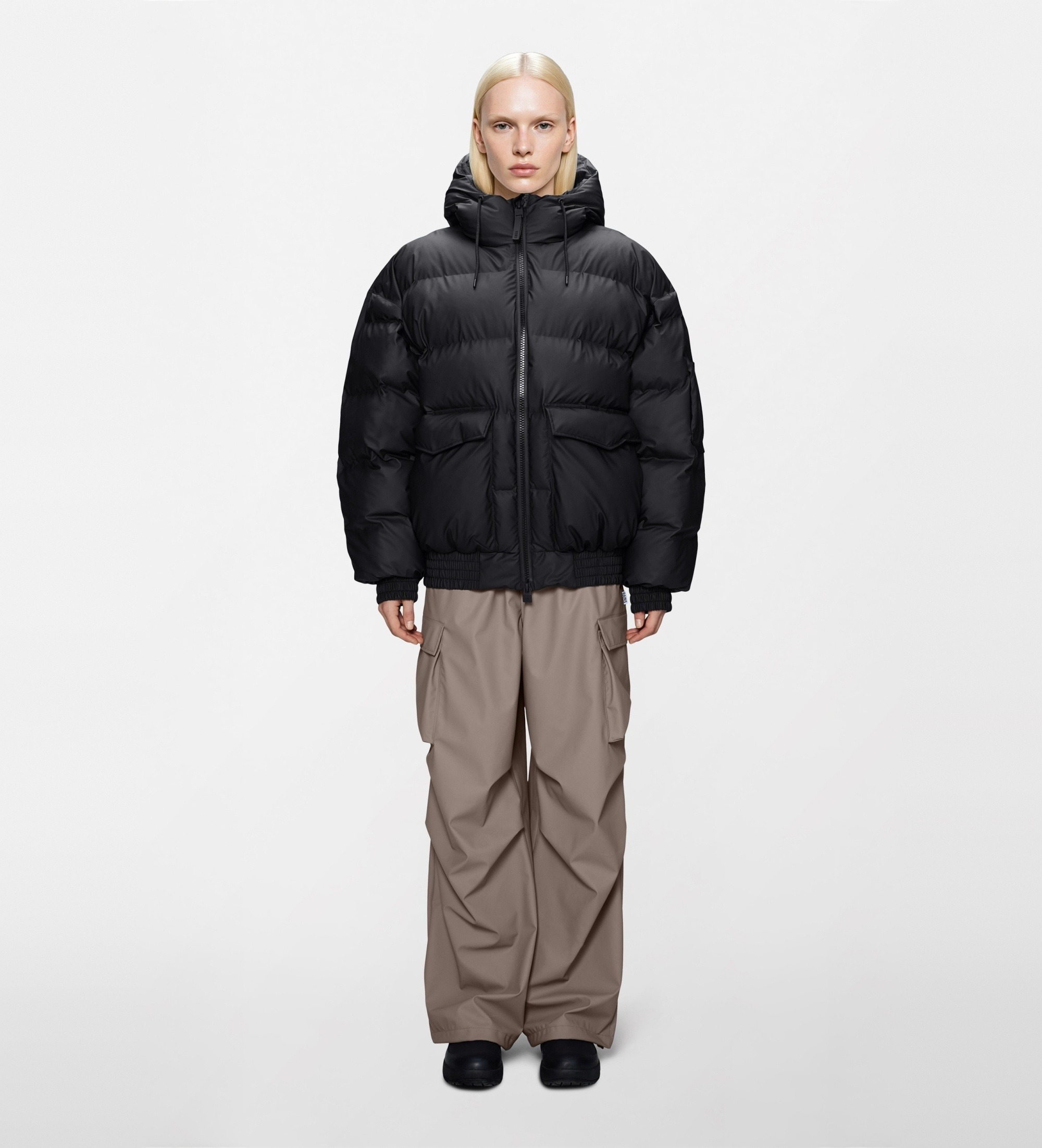Rains Unisex. 16990 Hohe Bomberjacke Puffer W3T3 schwarz (L), Lässig, Polyester