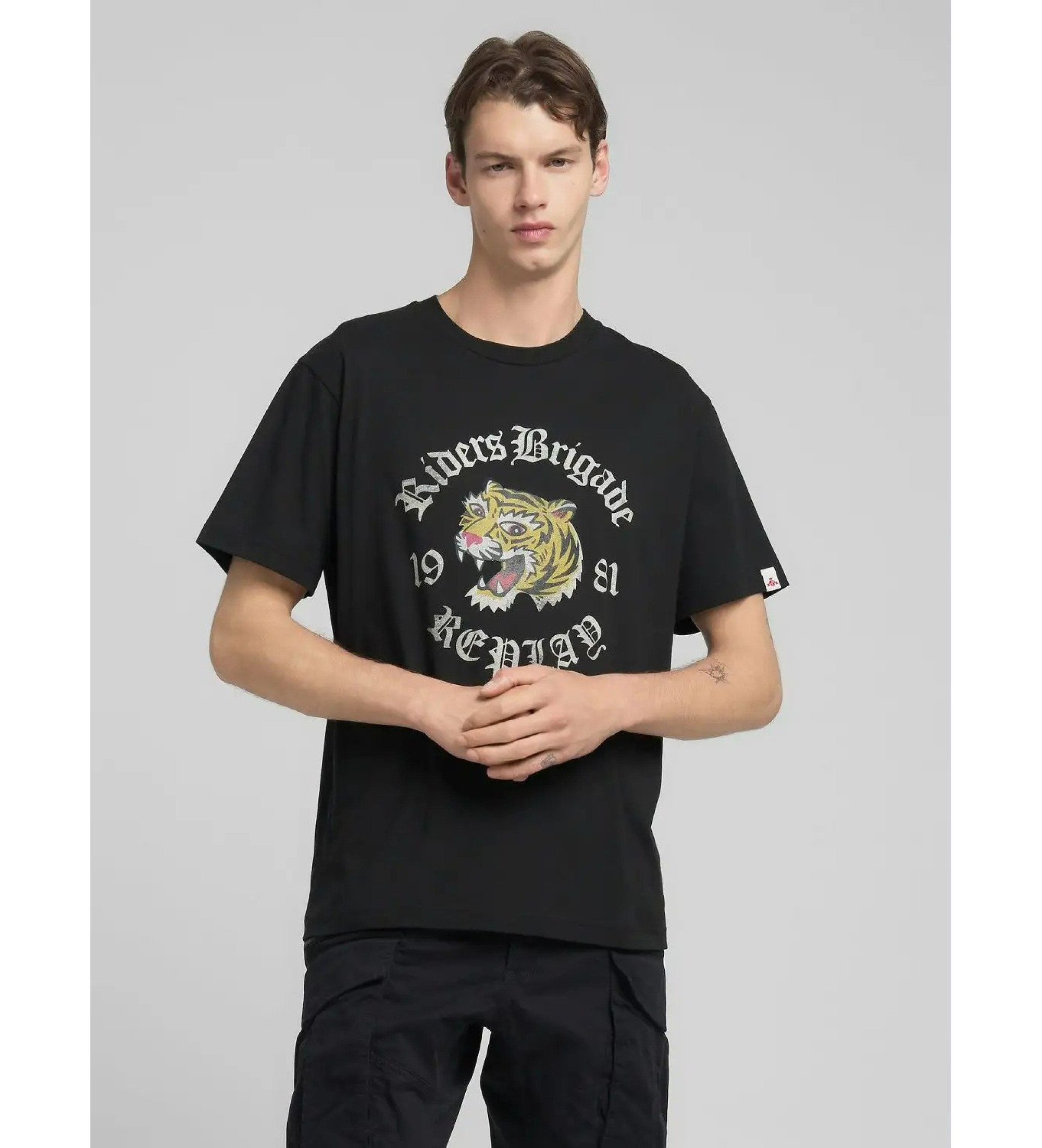 Replay für Herren. M3222.000.2660 Tiger Print T-Shirt schwarz (L), Lässig, Baumwolle, Kurzarm