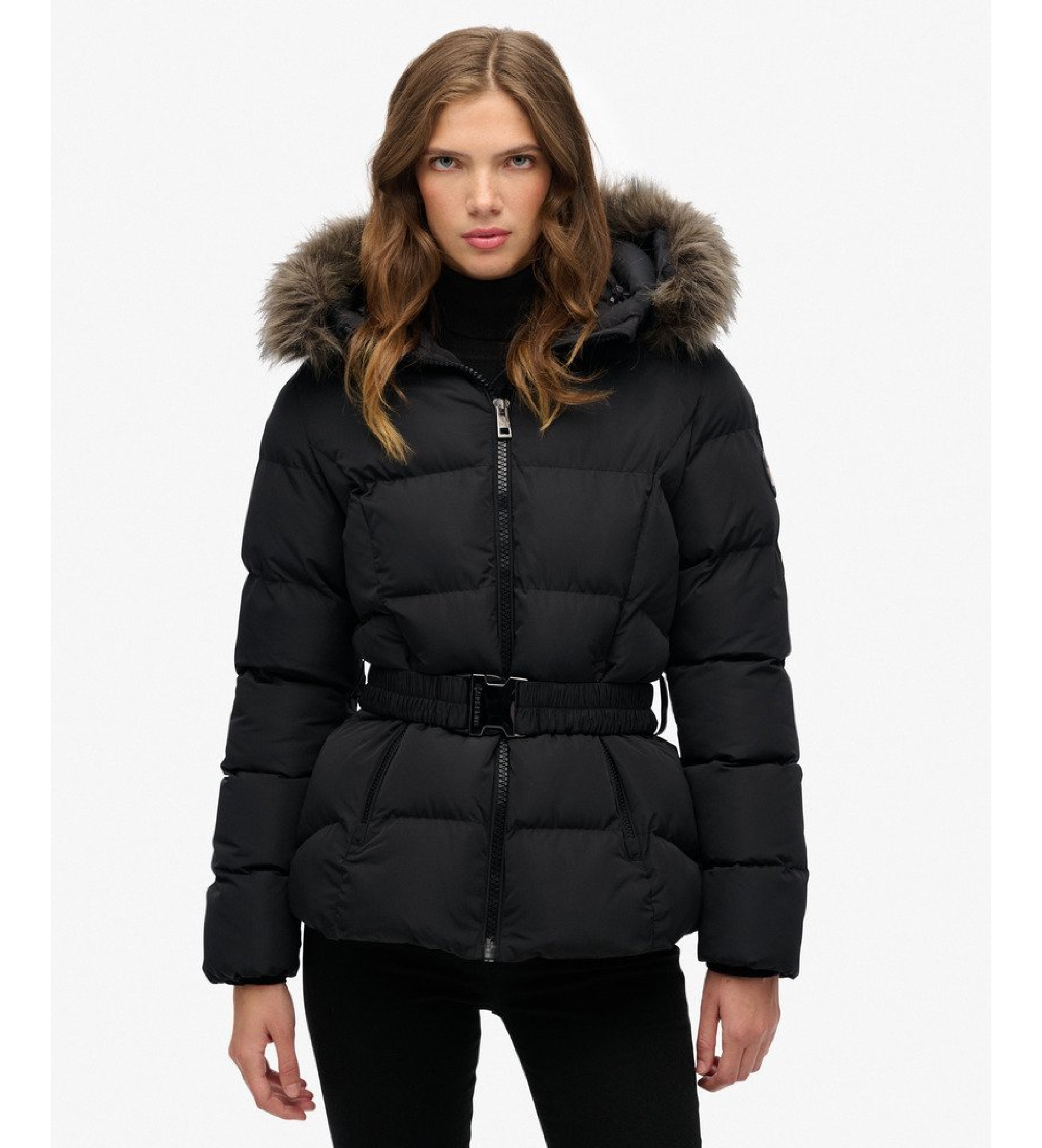 Superdry für Damen. W5011928A Fuji Steppmantel mit schwarzem Gürtel (XS), Lässig, Recyceltes Polyester, Nachhaltig