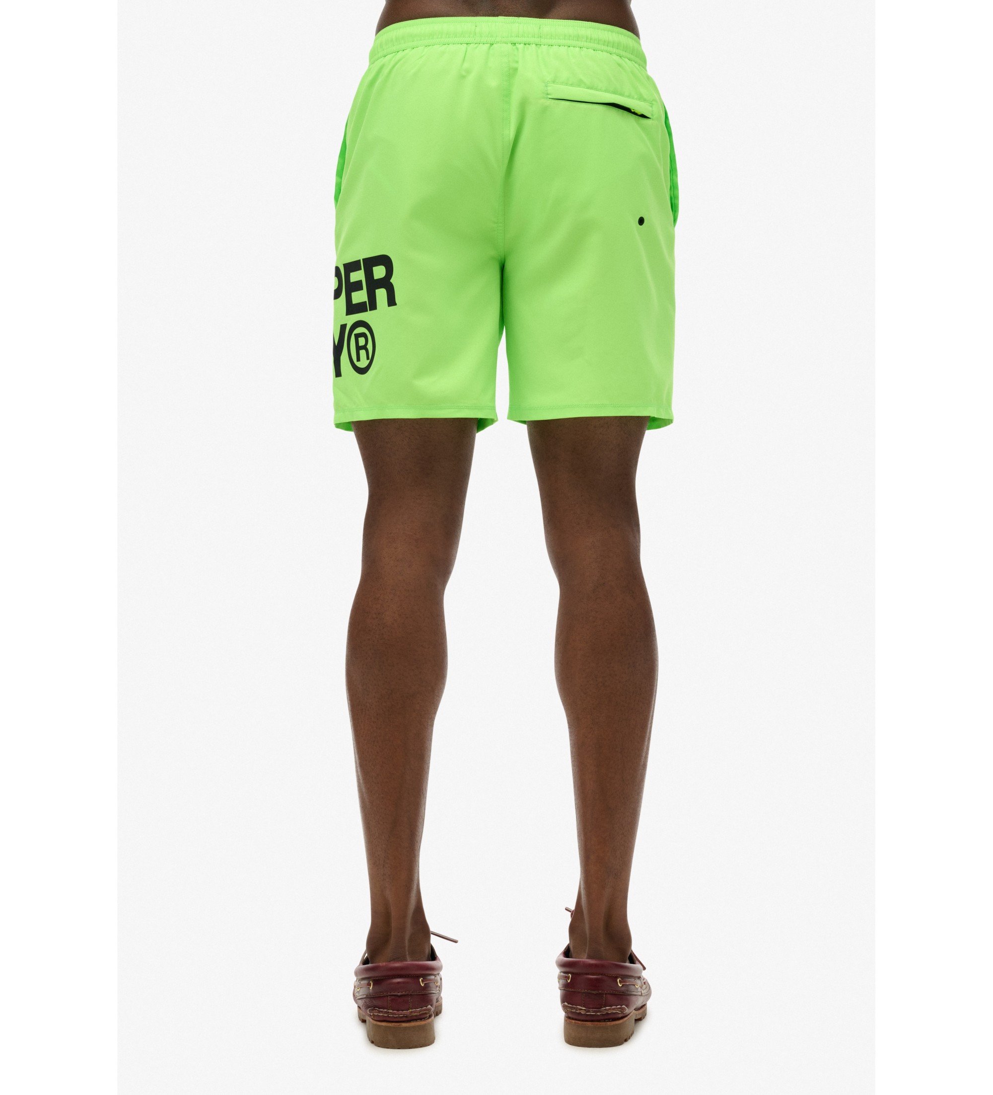 Superdry für Herren. M3010247A Badeanzug, 43,2 cm, mit grünem Sportswear-Logo (M), Strandbekleidung, Recyceltes Polyester, Nachhaltig