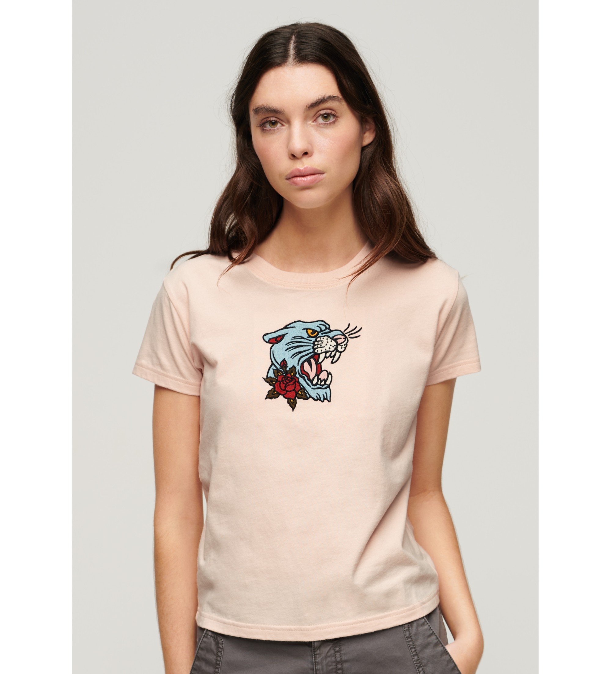Superdry für Damen. W1011419A T-Shirt mit rosa Tattoo-Motiv-Stickerei (XS), Lässig, Baumwolle, Kurzarm