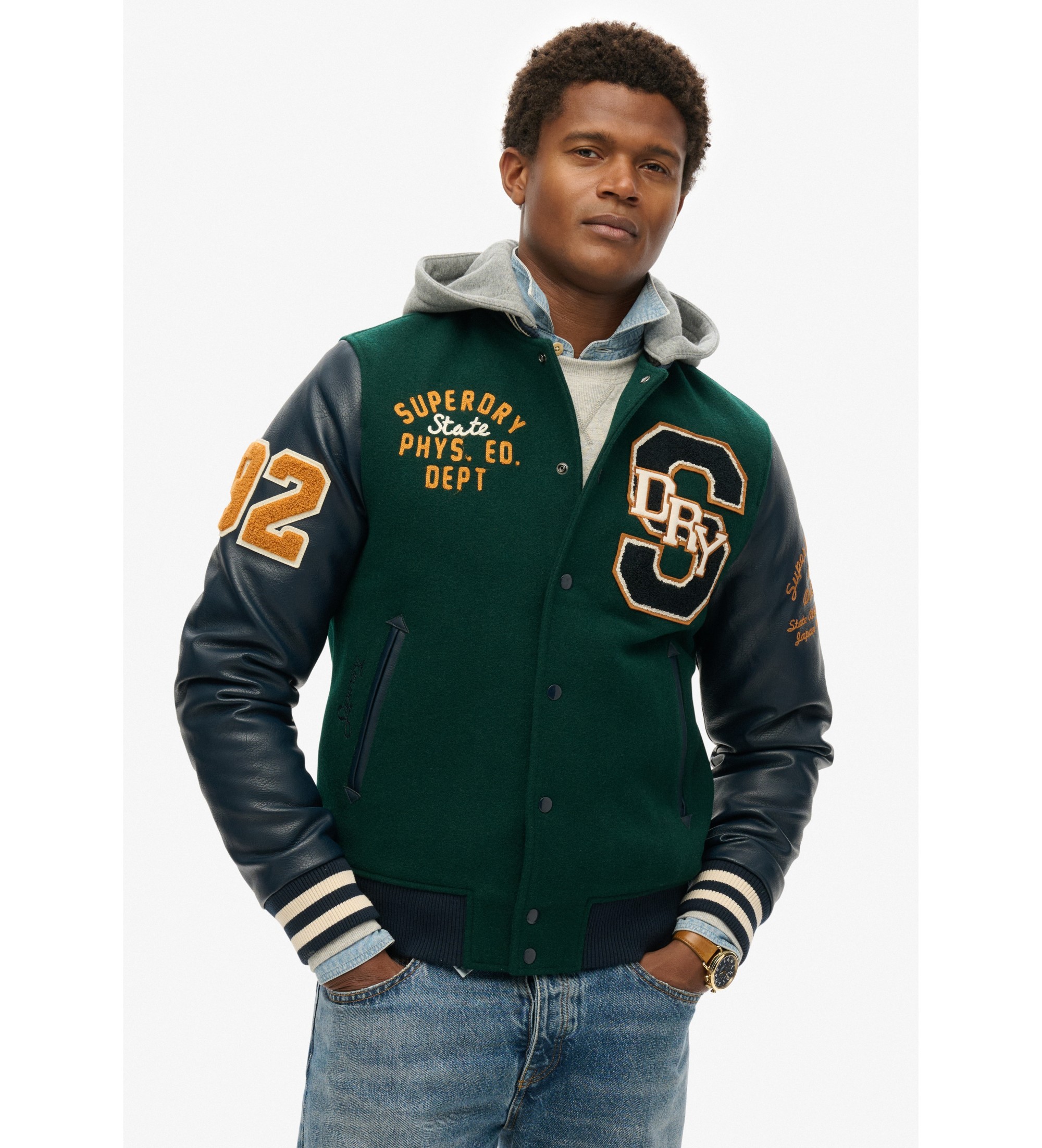 Superdry für Herren. M5012088A Bomberjacke mit Kapuze und grünem Universitätsabzeichen (M), Lässig, Wolle