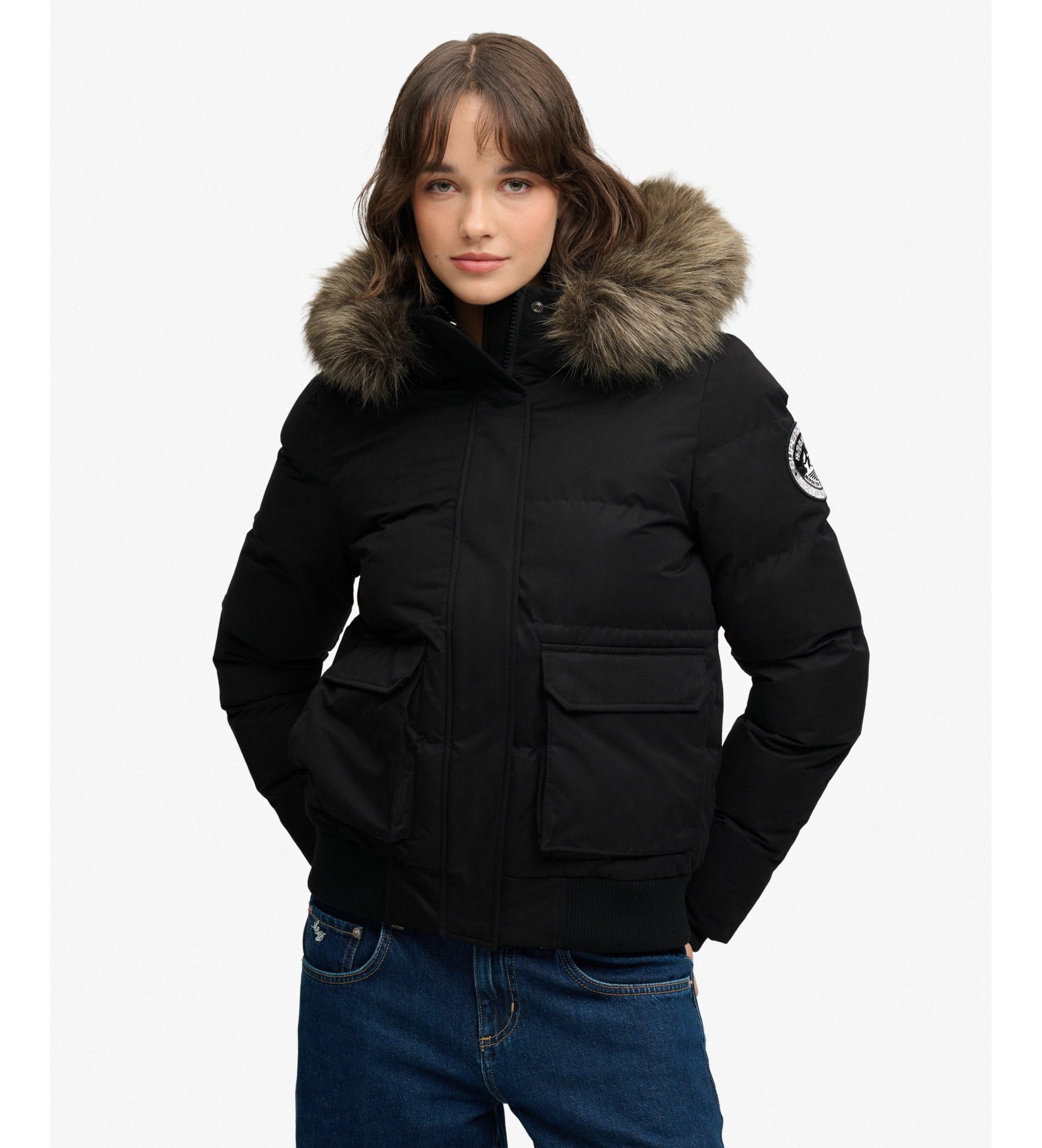 Superdry für Damen. W5012135A Everest Damen-Bomberjacke, schwarz (M), Lässig, Polyester