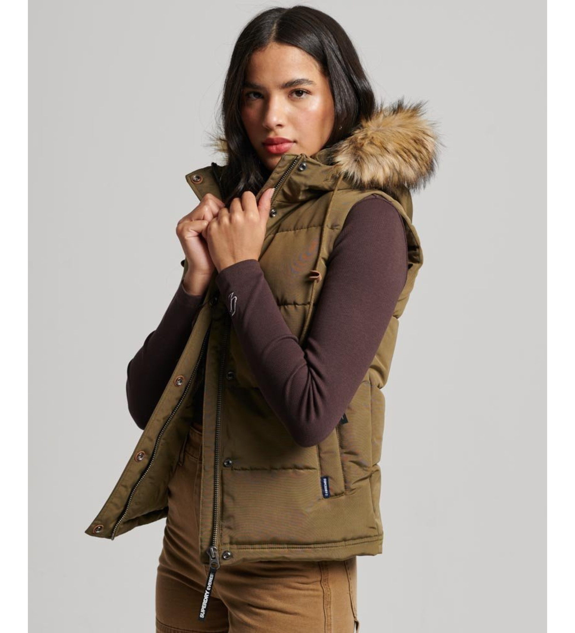 Superdry für Damen. W5011551A Steppweste aus Kunstpelz Everest grün (XS), Lässig, Polyester