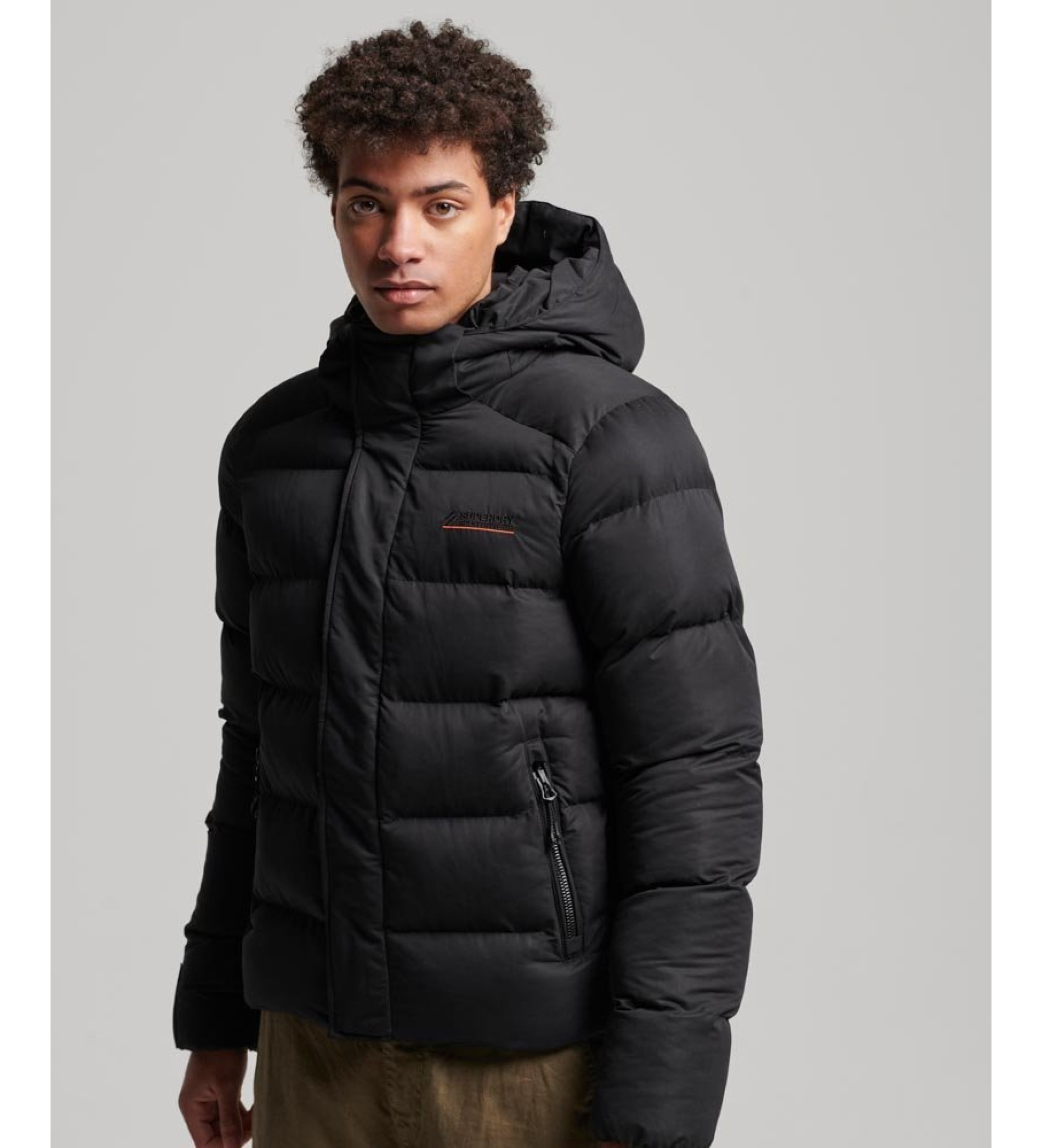 Superdry für Herren. M5011760A Steppjacke mit Kapuze aus Mikrofaser Sports schwarz (XL), Lässig, Polyester