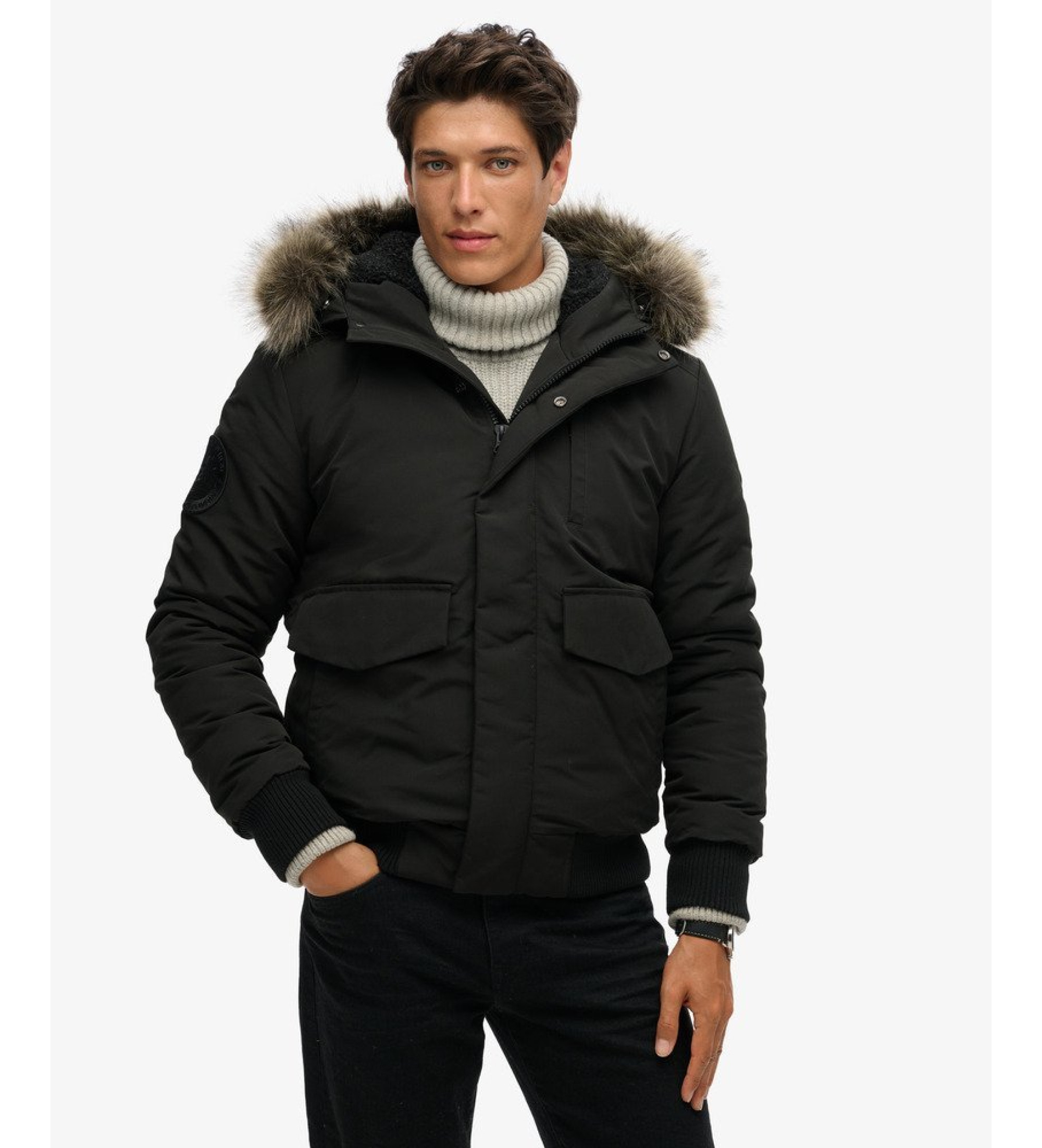 Superdry für Herren. M5011742A Everest Bomberjacke mit Kapuze und Steppmuster schwarz (L), Lässig, Polyester