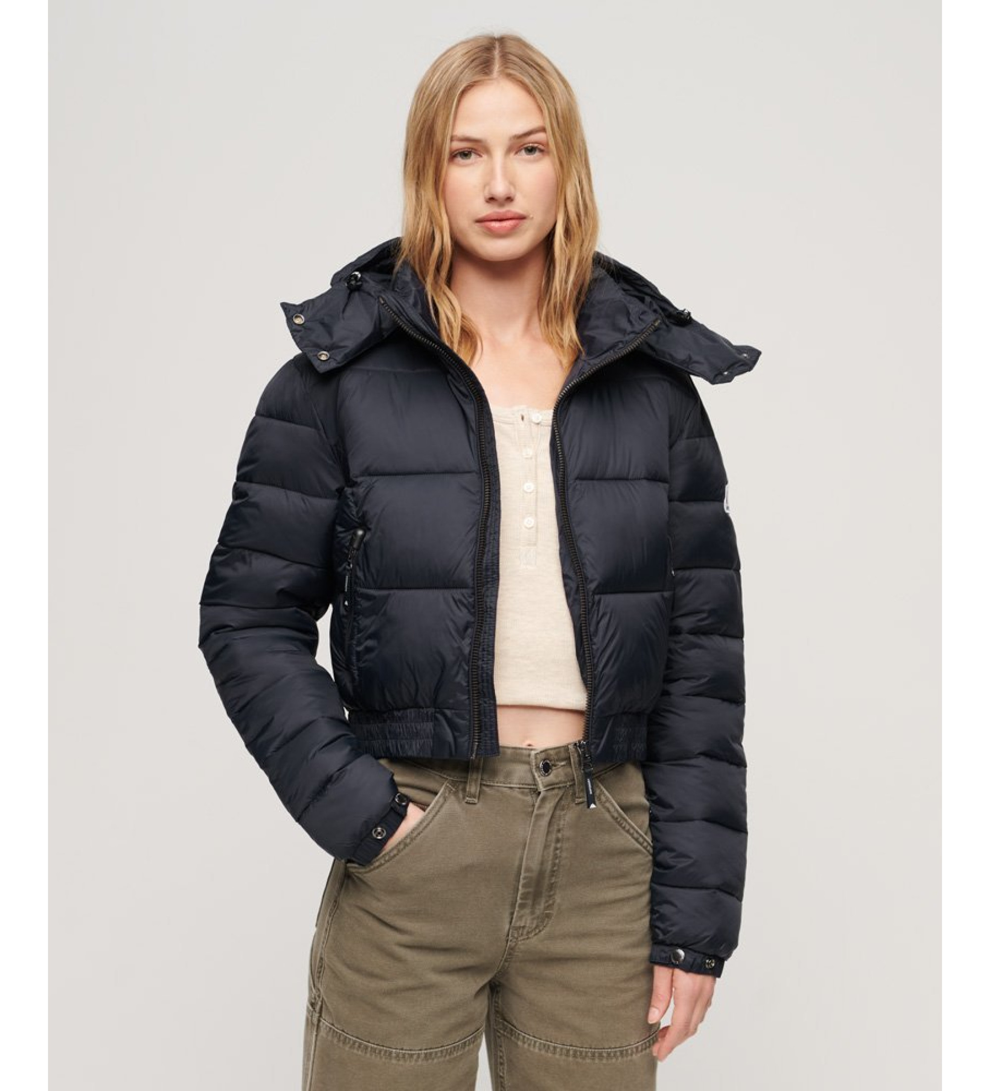 Superdry für Damen. W5011682A Kurze Kapuzenjacke Fuji navy (XL), Lässig, Nylon, Marine