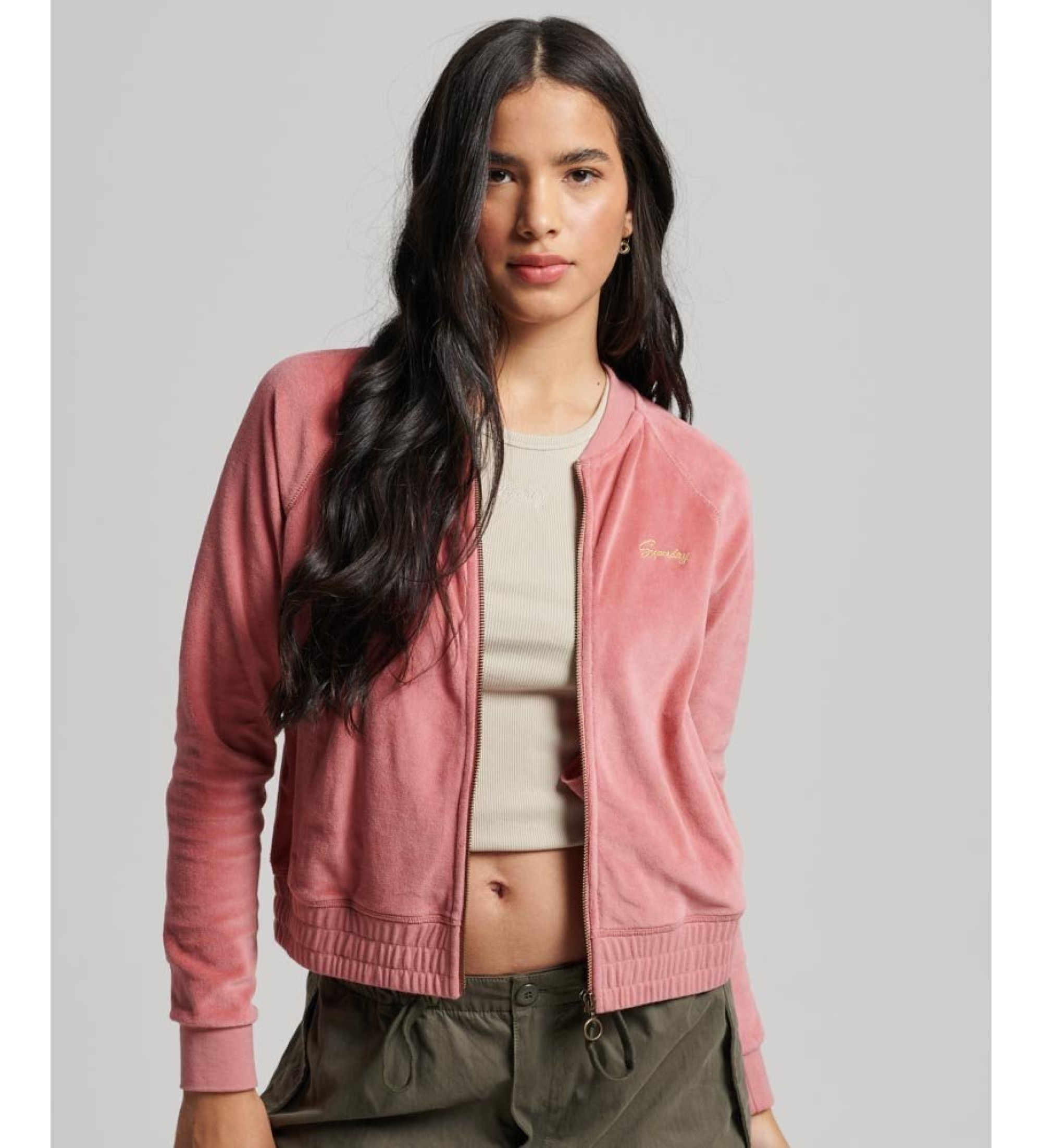Superdry für Damen. W2011936A Baseballjacke aus Samt mit Reißverschluss und rosa Stickerei (L), Lässig, Baumwolle, Nachhaltig
