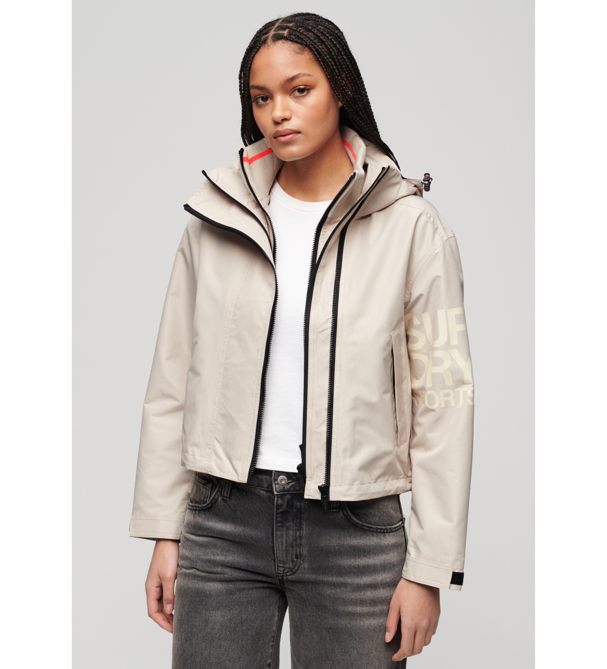 Superdry für Damen. W5011655A Bestickter Windbreaker SD beige (L), Lässig, Polyester, Langarm