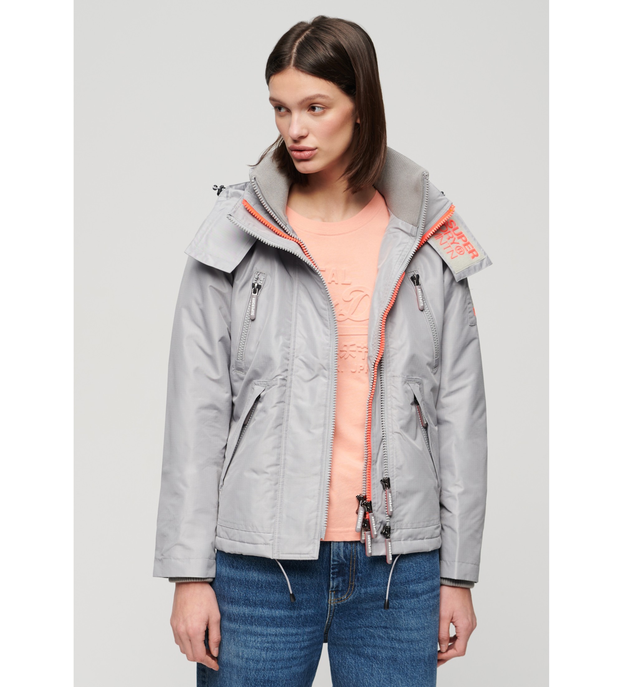 Superdryvoor vrouwen. W5011679A Mountain SD-Windcheater windjack grijs (S), Casual, Polyester, Lange mouwen