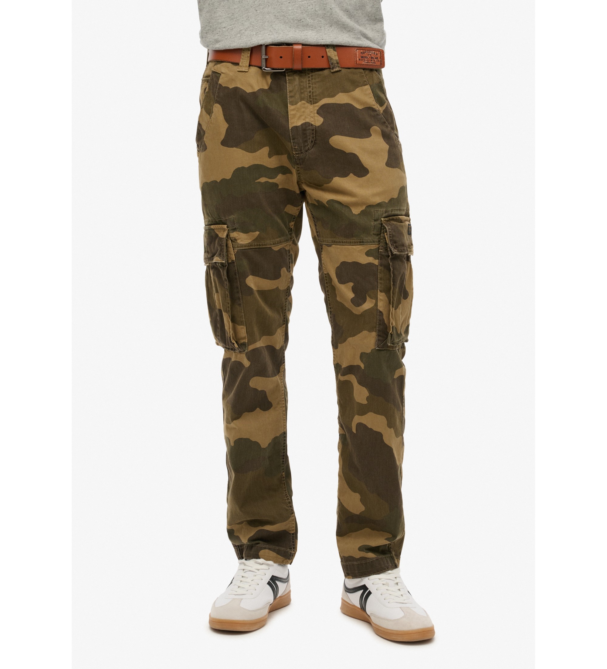 Superdry für Herren. M7011132A Cargo Core Hose braun (32/32), Lässig, Camouflage, Baumwolle