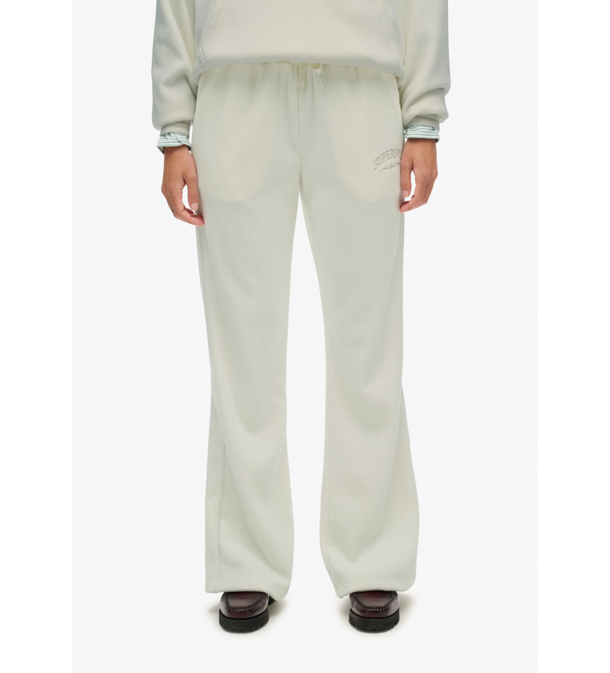 Superdry für Damen. W7011274A Country Club Velour Straight Beige Hose (XS), Lässig, Synthetisch