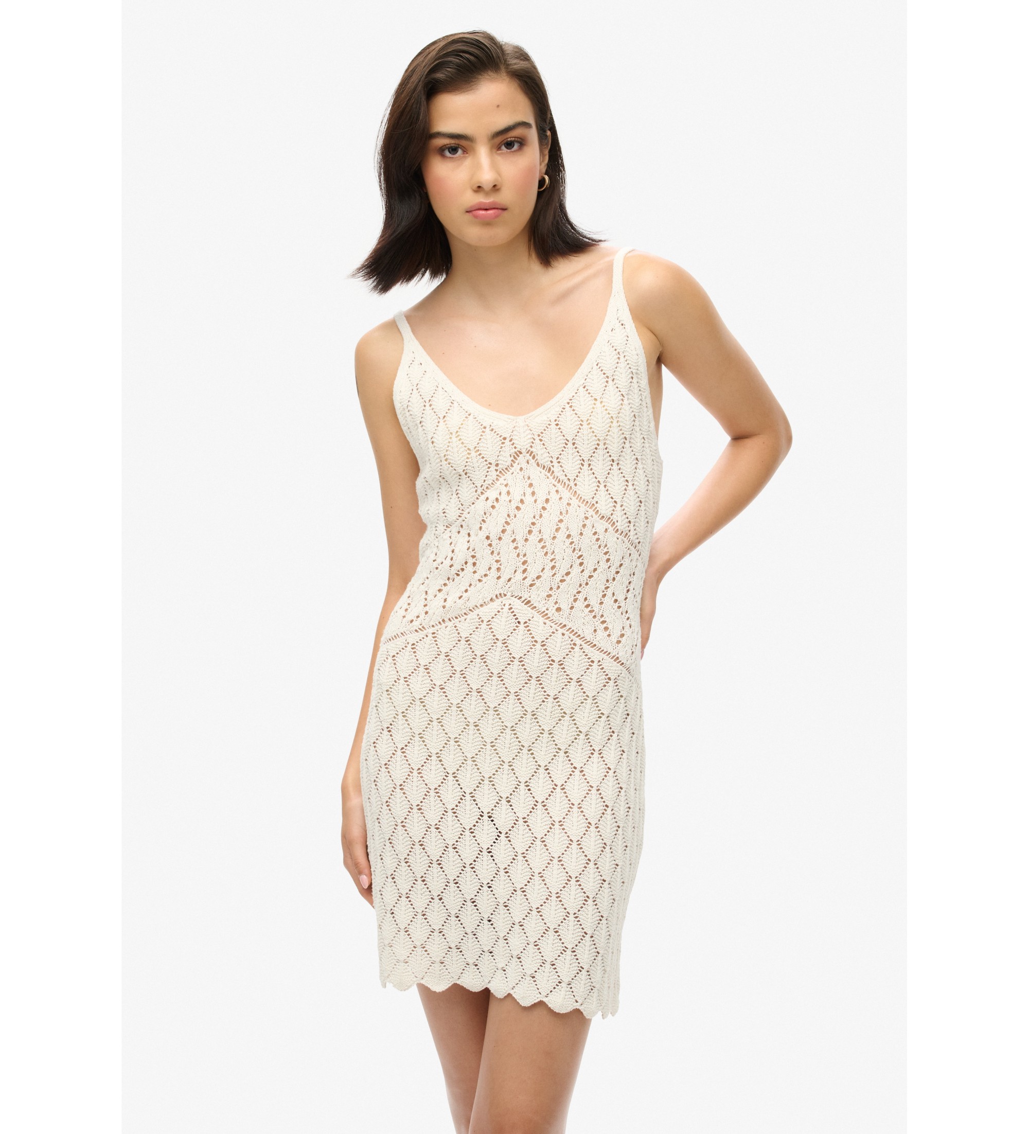 Superdry für Damen. W8011606A Kurzes Häkelkleid mit Trägern in Gebrochenem Weiß (S), Lässig, Häkeln, Ärmellos / Hosenträger