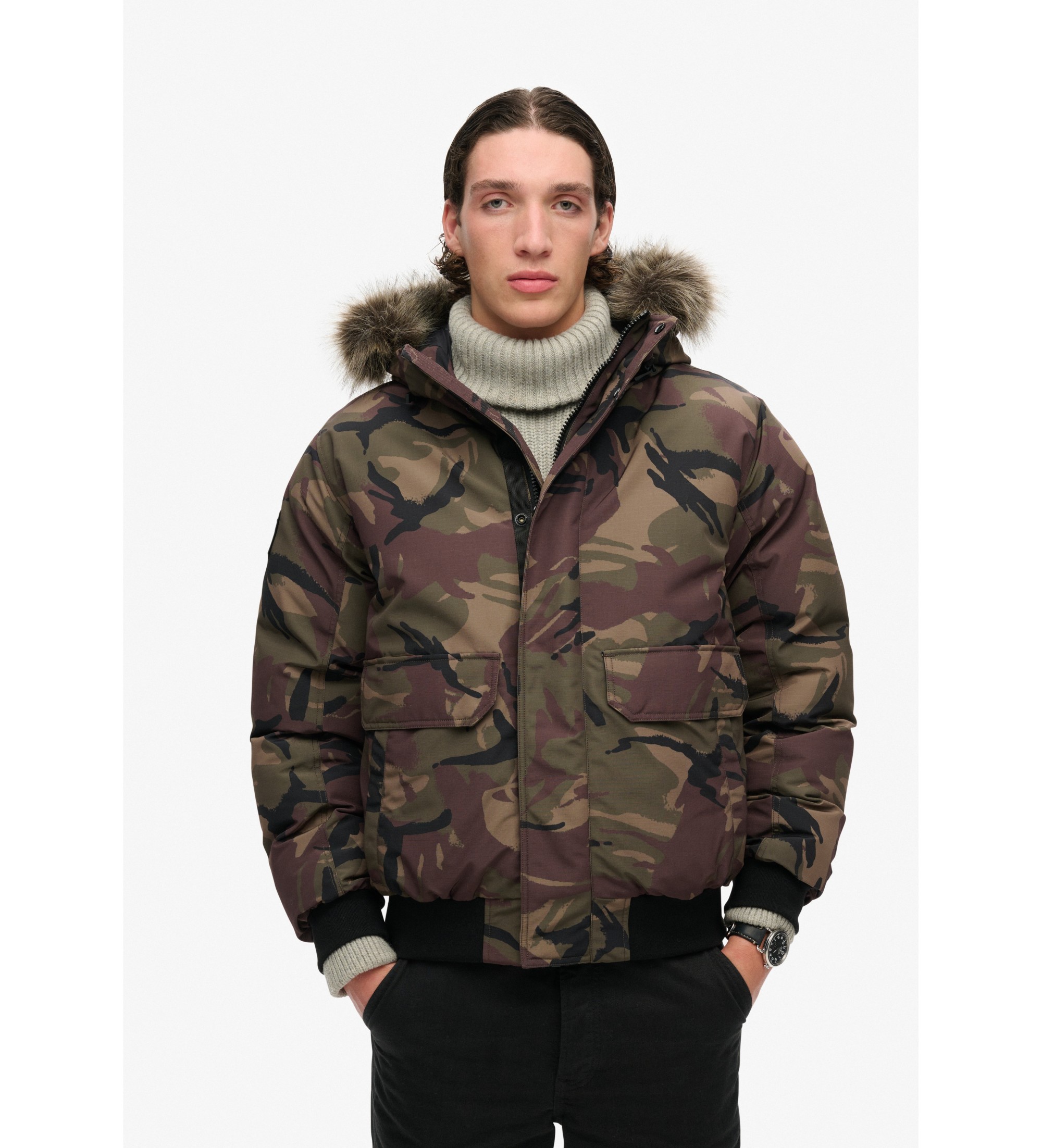 Superdry für Herren. M5011930A Everest Bomberjacke aus Kunstpelz in Camouflage-Optik (L), Lässig, Polyester, Nachhaltig