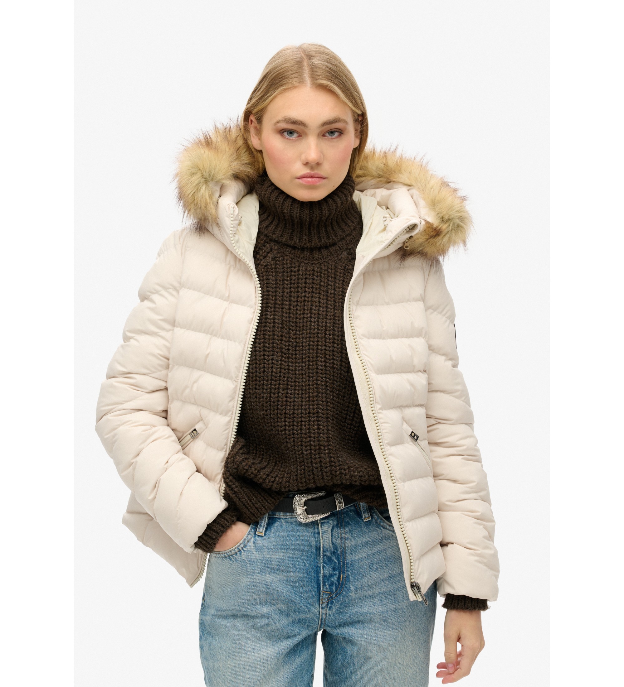 Superdry für Damen. W5011754A Fuji beige Jacke (M), Lässig, Recyceltes Polyester, Nachhaltig
