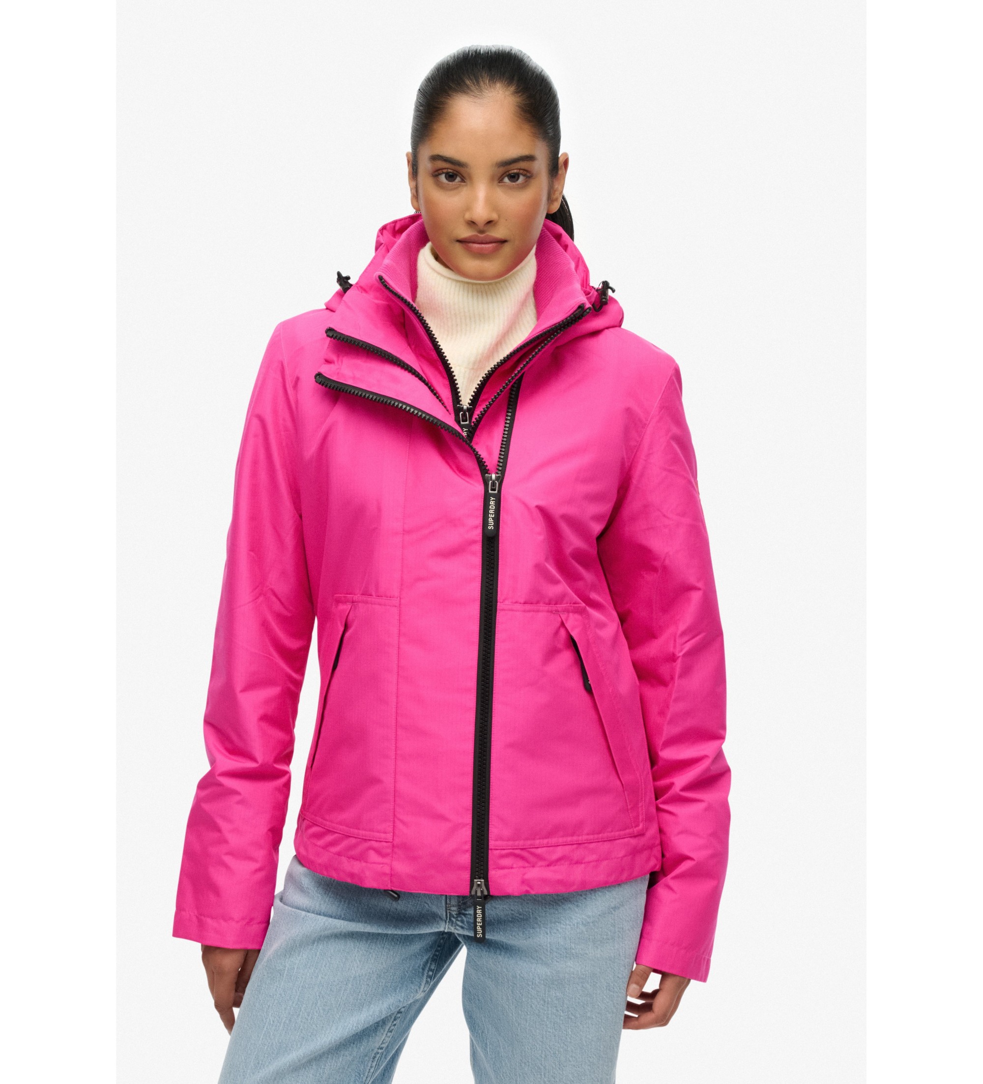 Superdry für Damen. W5012071A Mtn Windbreaker Jacke mit Kapuze rosa (S), Lässig, Recyceltes Polyester