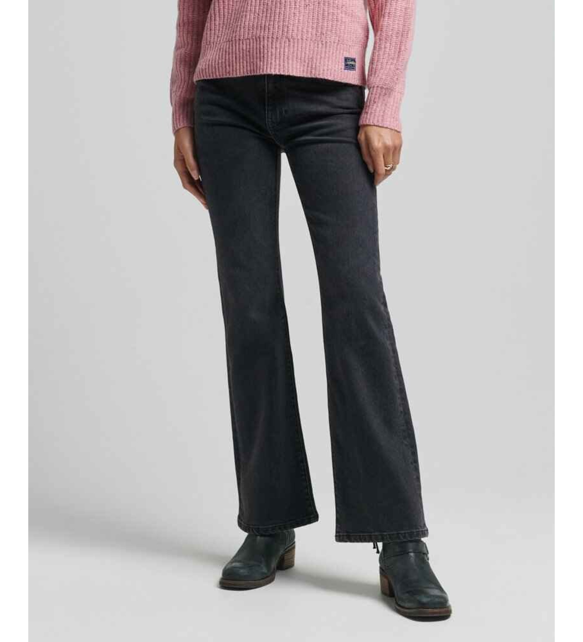 Superdry für Damen. W7010797A Skinny-Jeans mit ausgestelltem Mittelteil schwarz (30/32), Lässig, Denim, Bio-Baumwolle, Nachhaltig