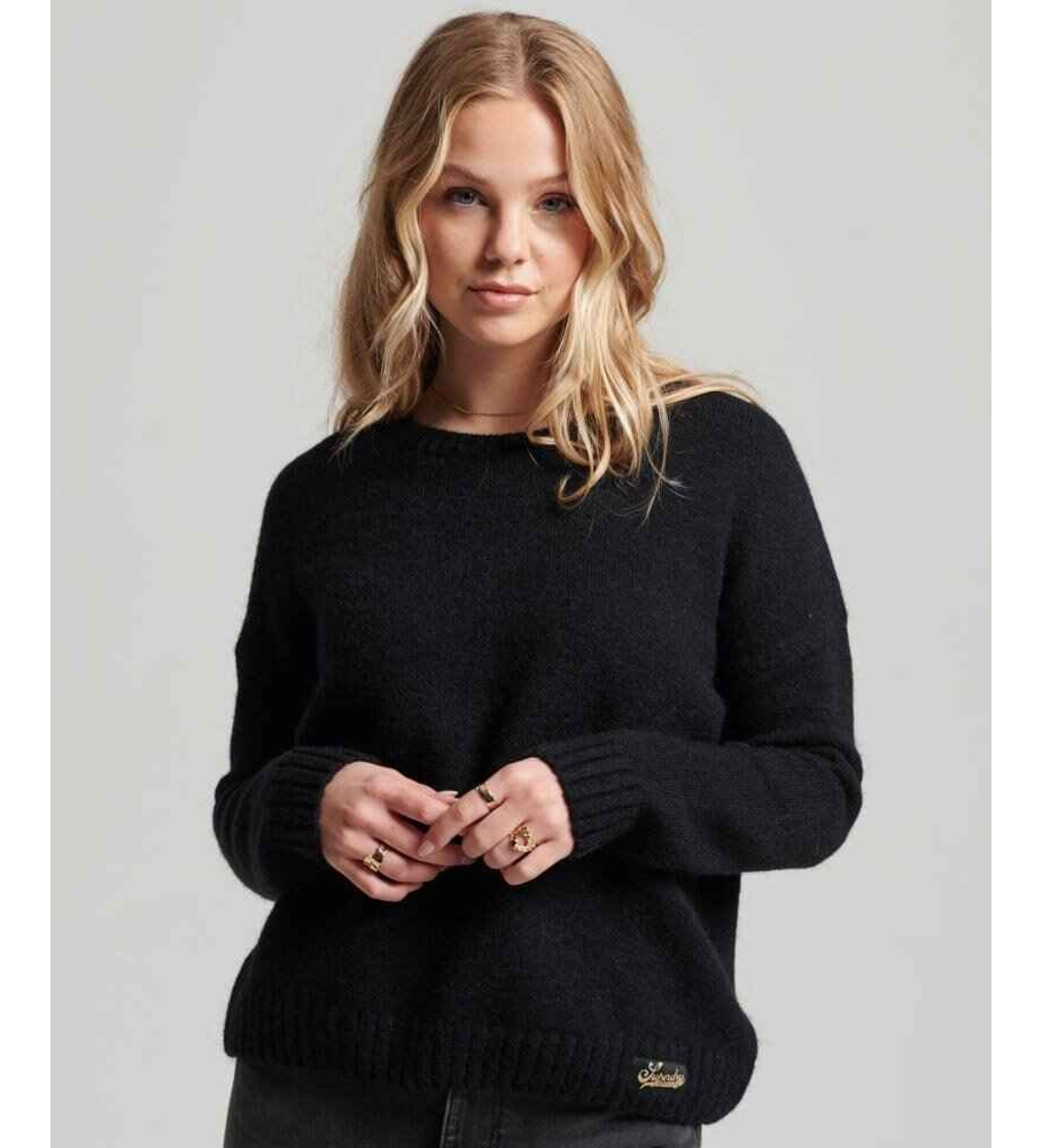 Superdryvoor vrouwen. W6110500A Essentiële marine trui met ronde hals (M), Casual, Polyester, Lange mouwen, Marineblauw