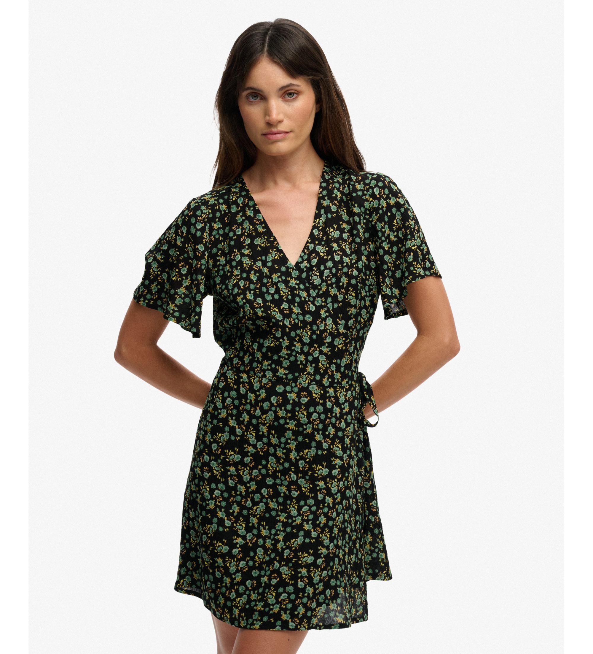 Superdry für Damen. W8012086A Mini Swing Wickelkleid schwarz (XS), Lässig, Viskose, Kurzarm