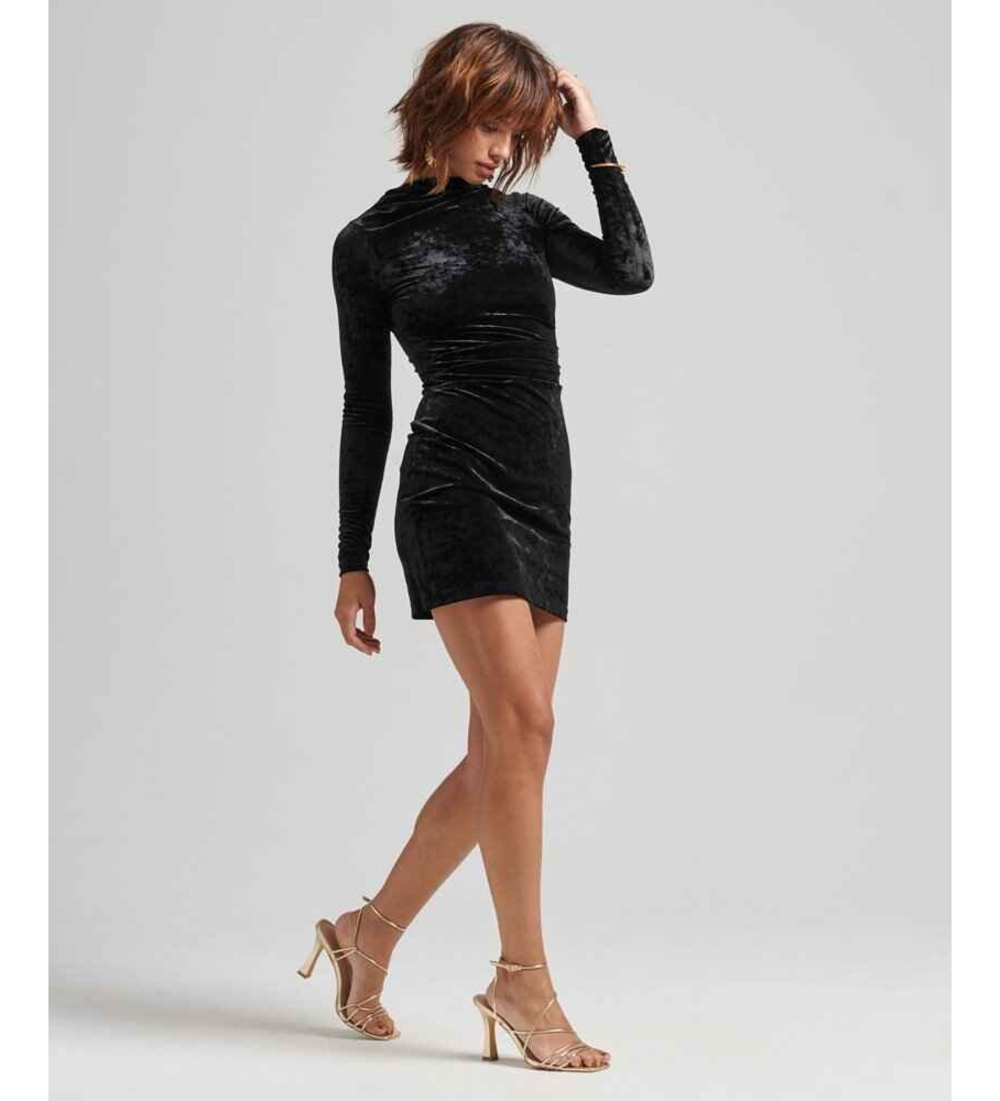 Superdry für Damen. W8011367A Schwarzes Minikleid aus Samt mit langen Ärmeln (XS), Party, Polyester, Langarm