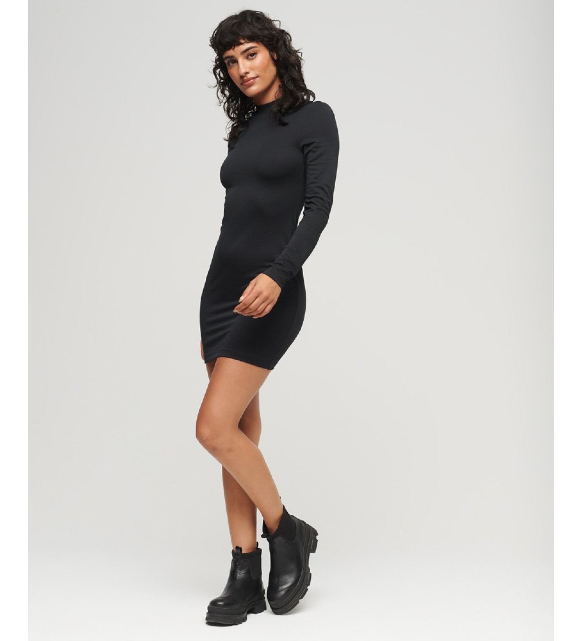 Superdry für Damen. W8011536A Schwarzes Minikleid mit Perkins-Kragen (XS), Lässig, Modal, Langarm