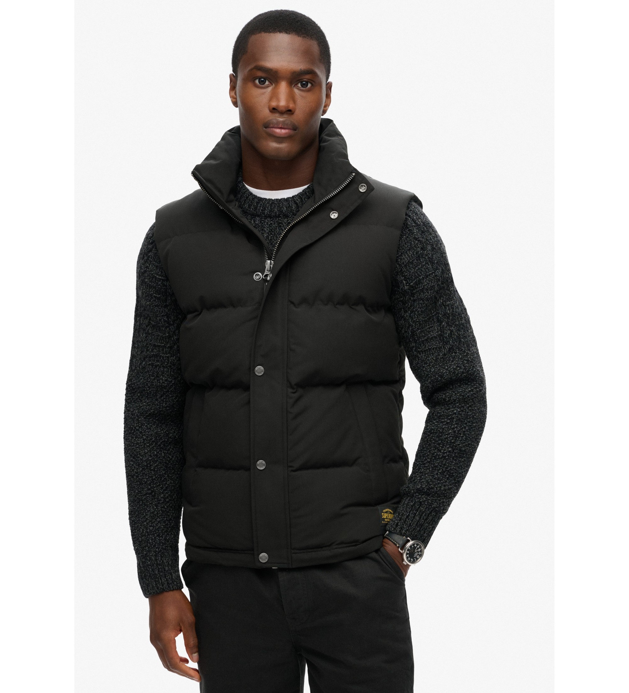 Superdry für Herren. M5012151A Weste ohne Kapuze Everest schwarz (S), Lässig, Nachhaltig, Recyceltes Nylon