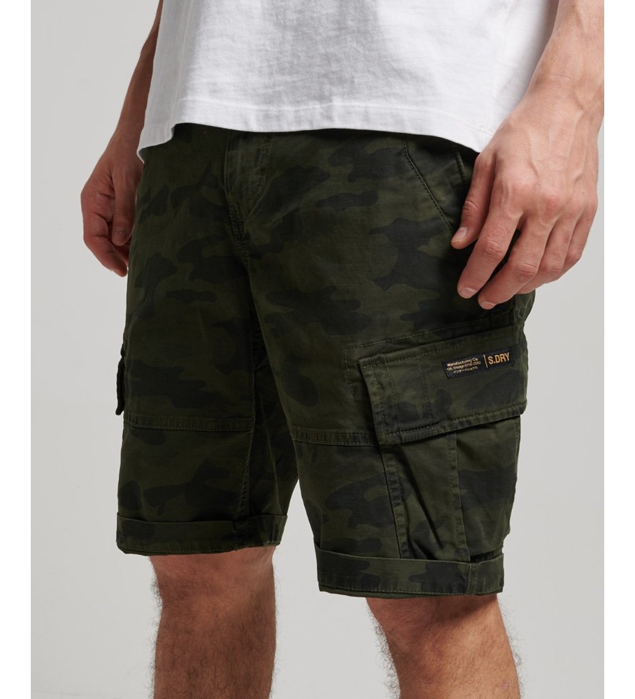 Superdry für Herren. M7110300A Cargo-Shorts aus Bio-Baumwolle Core grün (30), Lässig, Camouflage, Nachhaltig