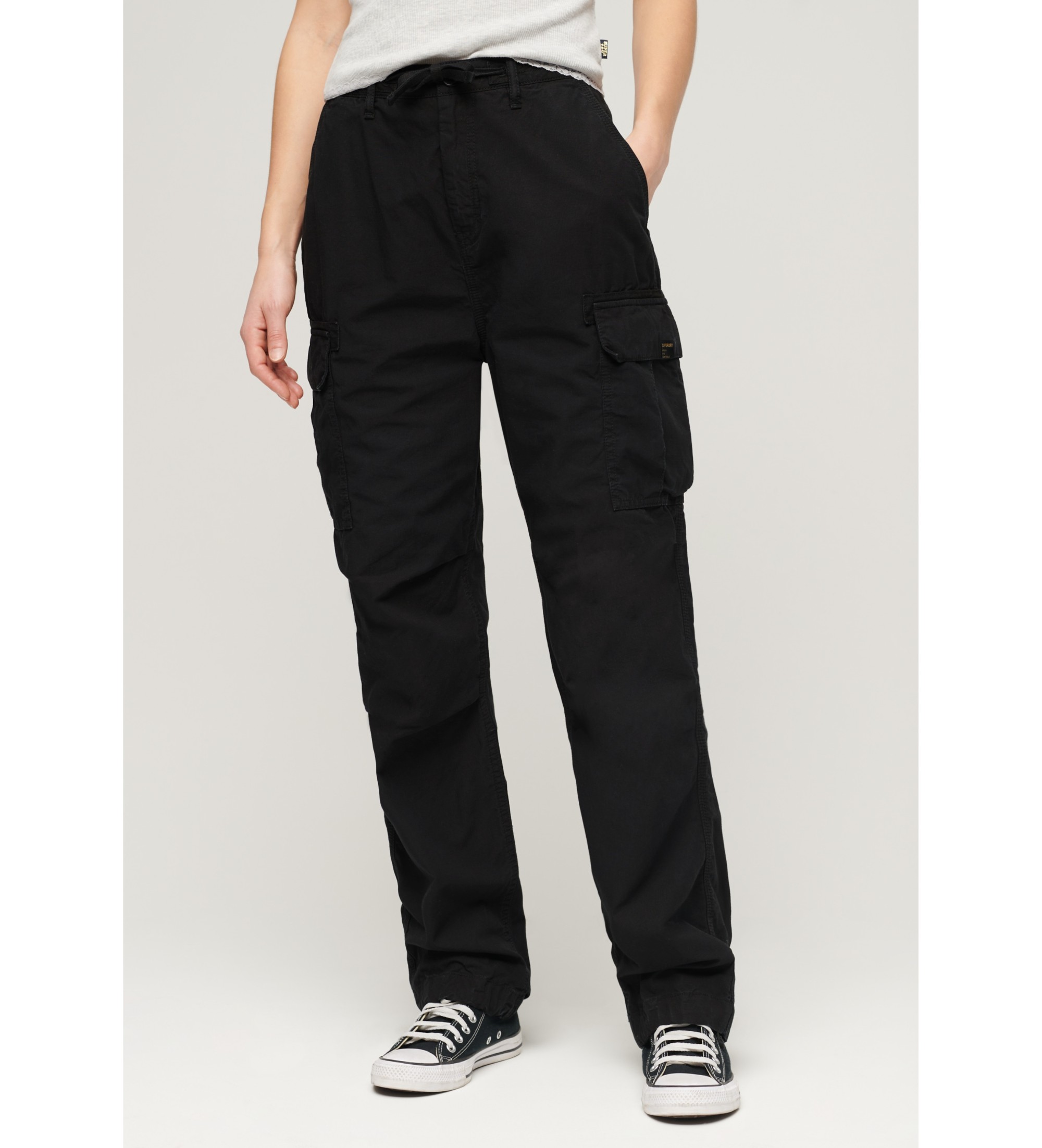 Superdry für Damen. W7011070A Niedrig geschnittene Cargohose Für Schwarz (28/30), Lässig, Baumwolle