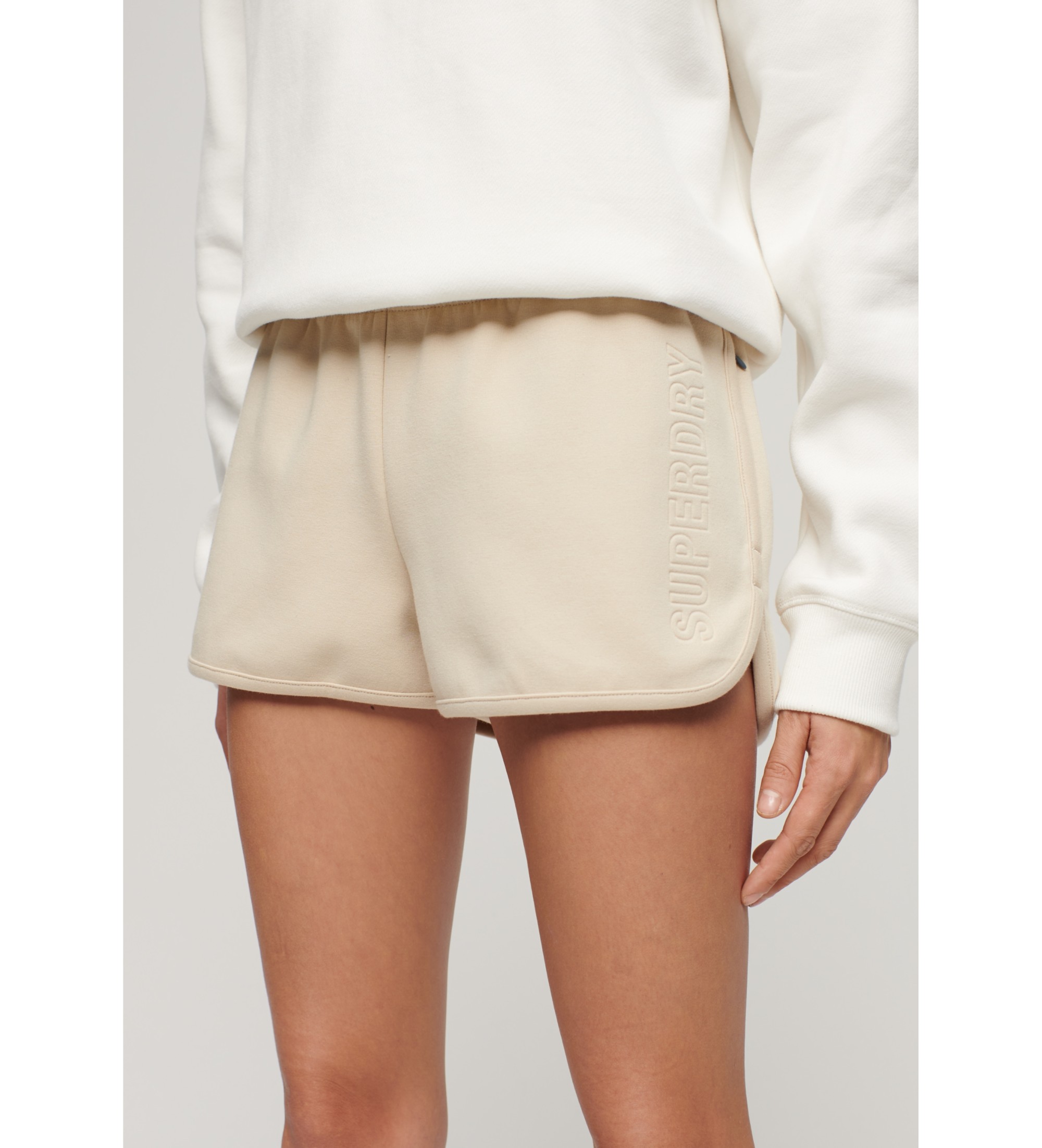 Superdry für Damen. W7110417A Sport Tech Racer Shorts beige (XS), Lässig, Polyester