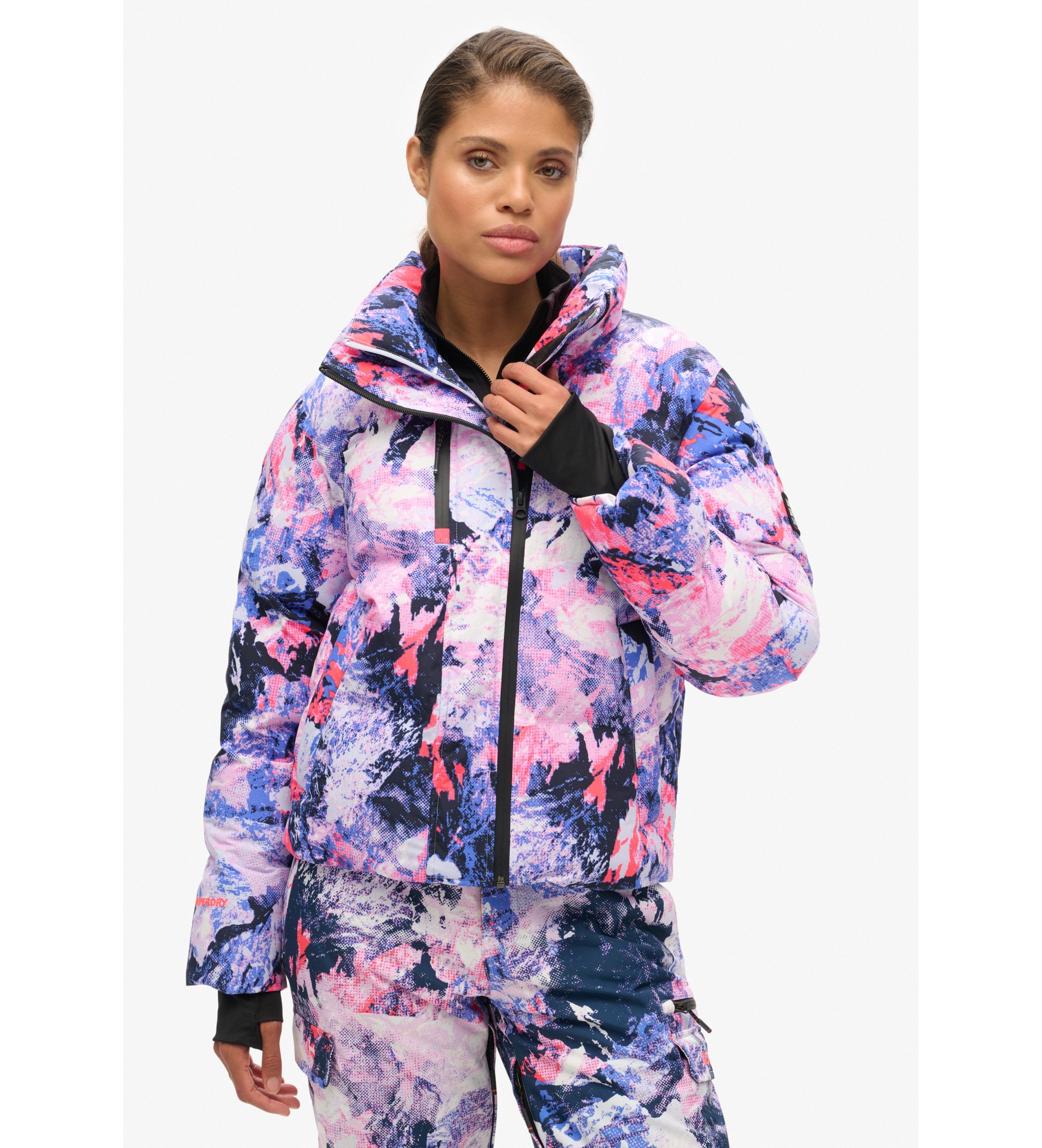 Superdry für Damen. WS110169A Fliederfarbene, gesteppte Skijacke mit quadratischem Schnitt (S), Sportlich, Schnee, Nachhaltig, Recyceltes Ny