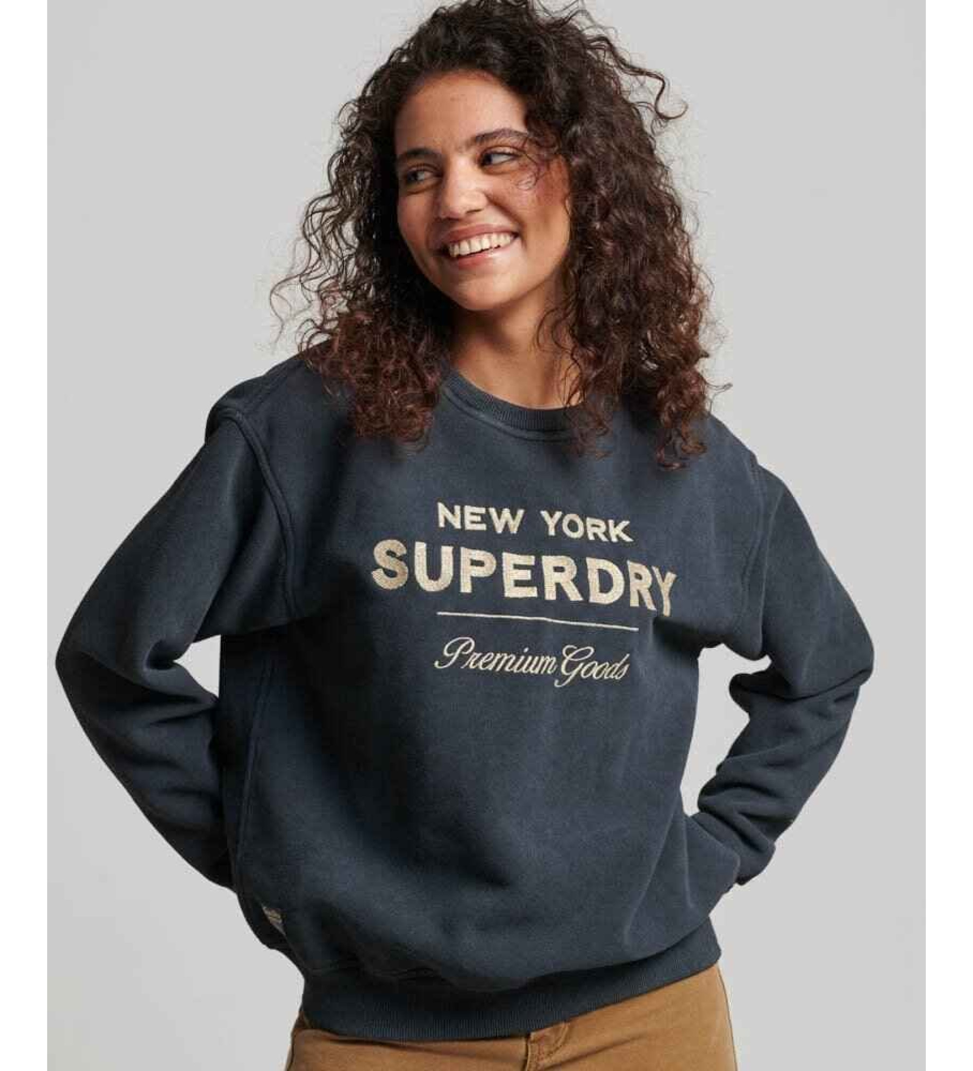 Superdry für Damen. W2011991A Luxe Metallic-Logo-Sweatshirt schwarz (XS), Lässig, Sportlich, Grau, Baumwolle