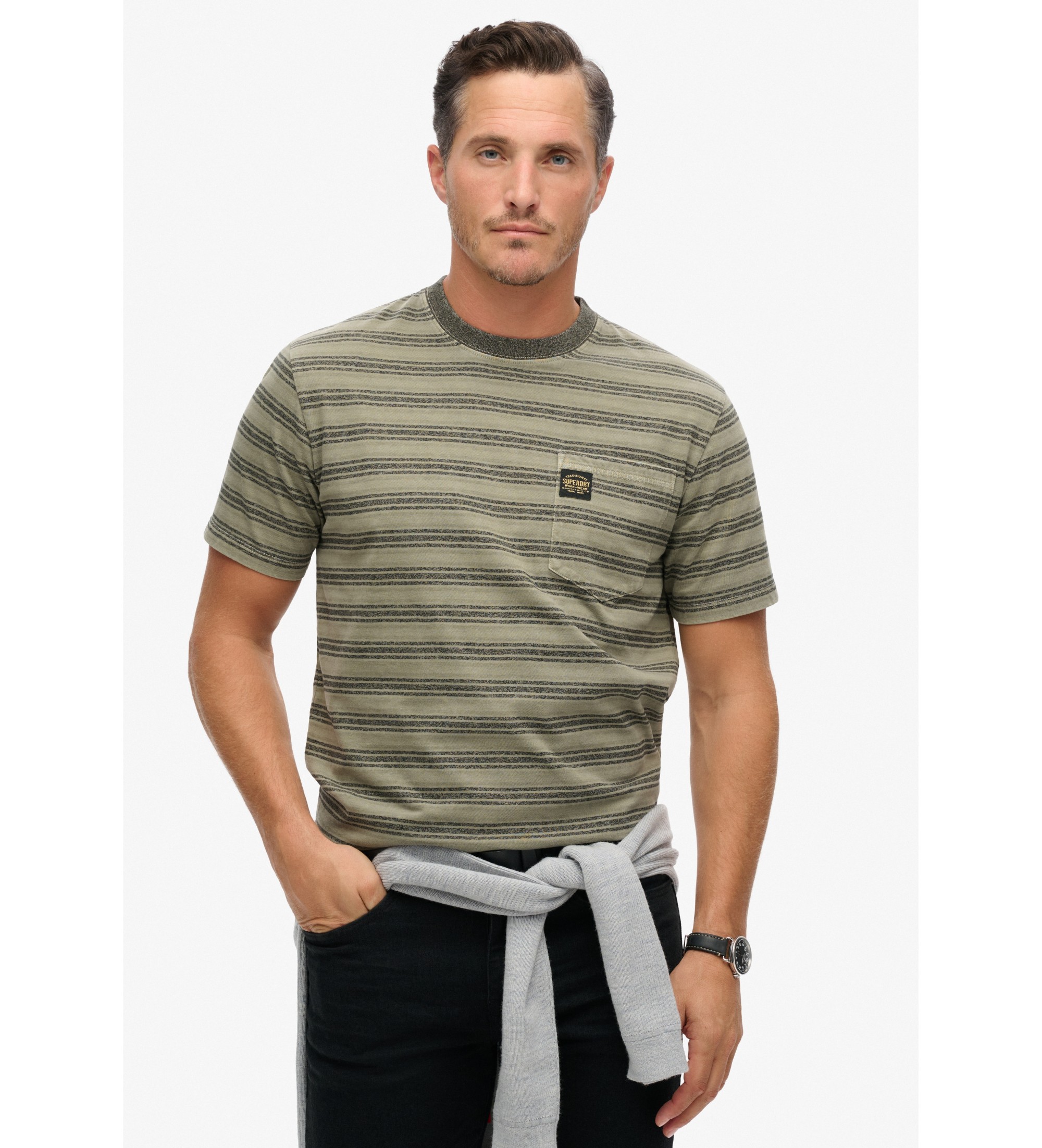 Superdry für Herren. M1012043A Gestreiftes T-Shirt mit grüner Tasche (M), Lässig, Baumwolle, Kurzarm