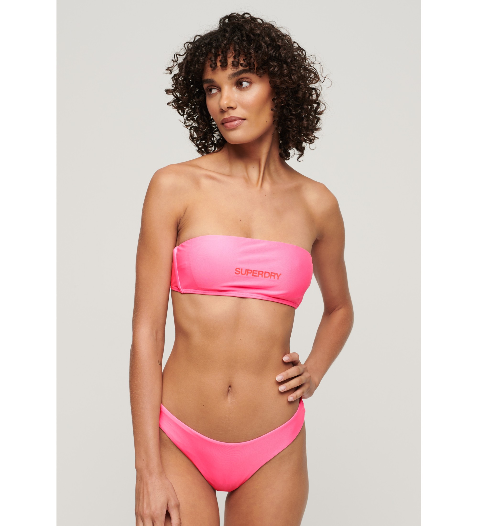 Superdry für Damen. W3010388A Bandeau-Bikinioberteil mit rosa Logo (XL), Strandbekleidung, Recyceltes Polyester, Nachhaltig