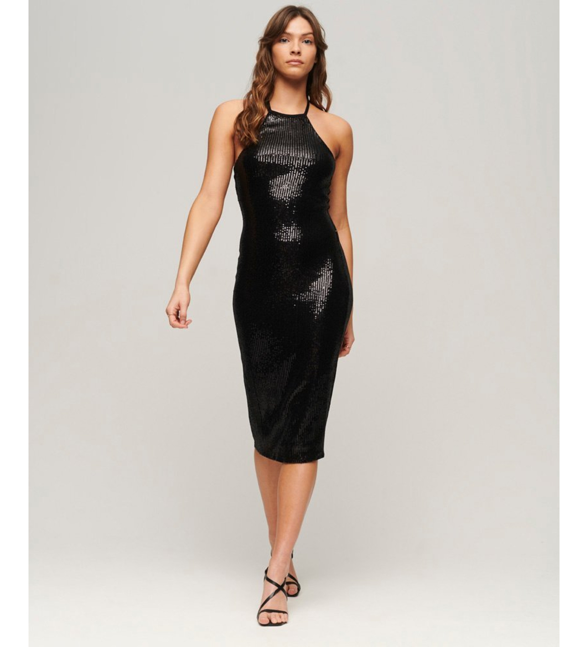 Superdry für Damen. W8011581A Midikleid mit Neckholderausschnitt aus schwarzen Pailletten (S), Party, Polyester, Ärmellos / Hosenträger
