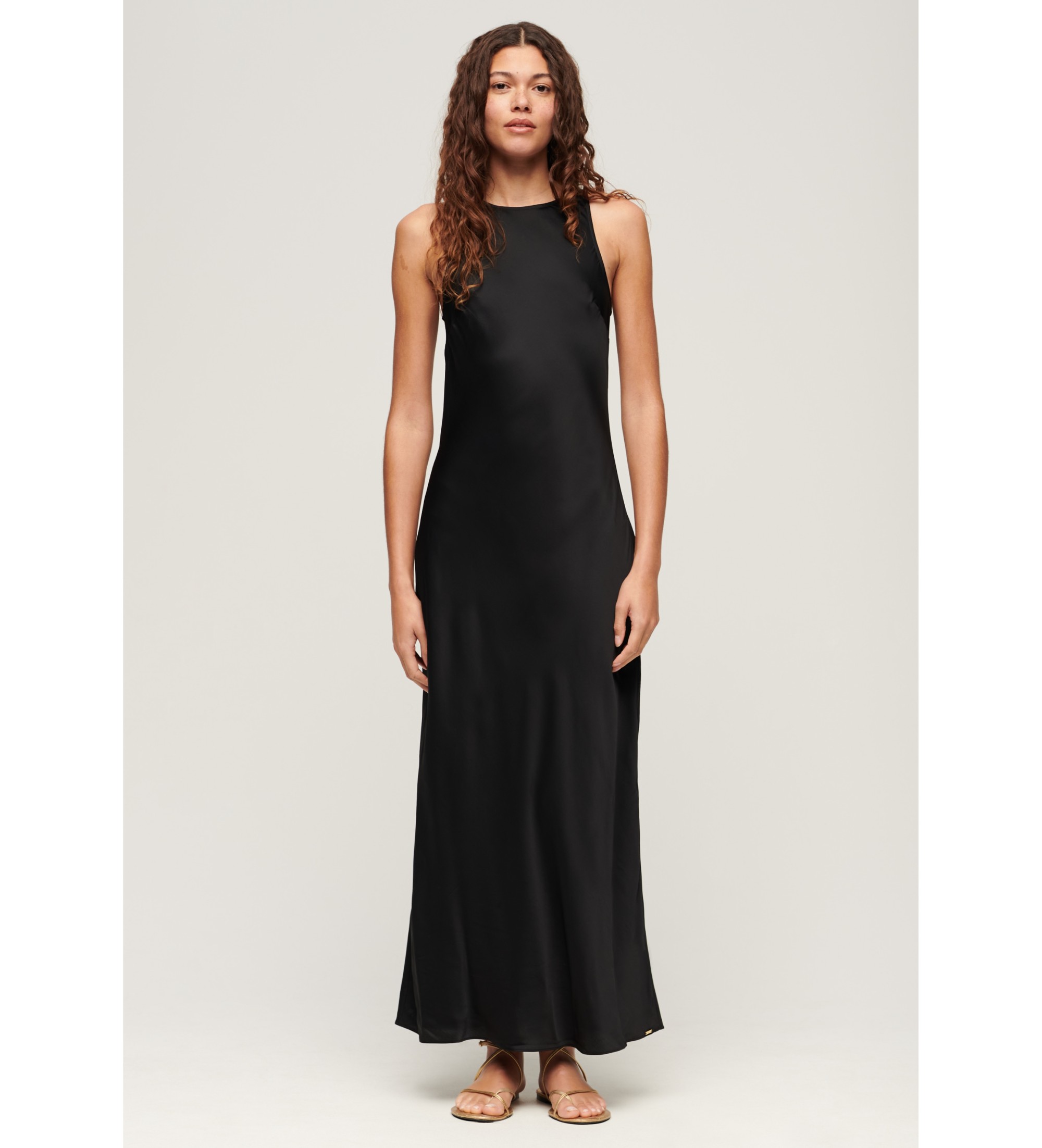 Superdry für Damen. W8011628A Schwarzes Midikleid aus Satin (L), Lässig, Viskose, Ärmellos / Hosenträger